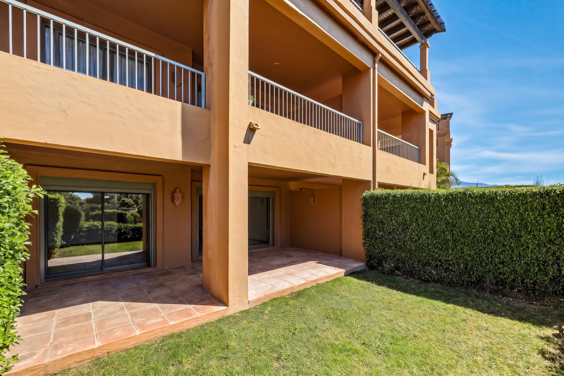Image 5:  For sale, Estepona, €515,000 [437-01544P]