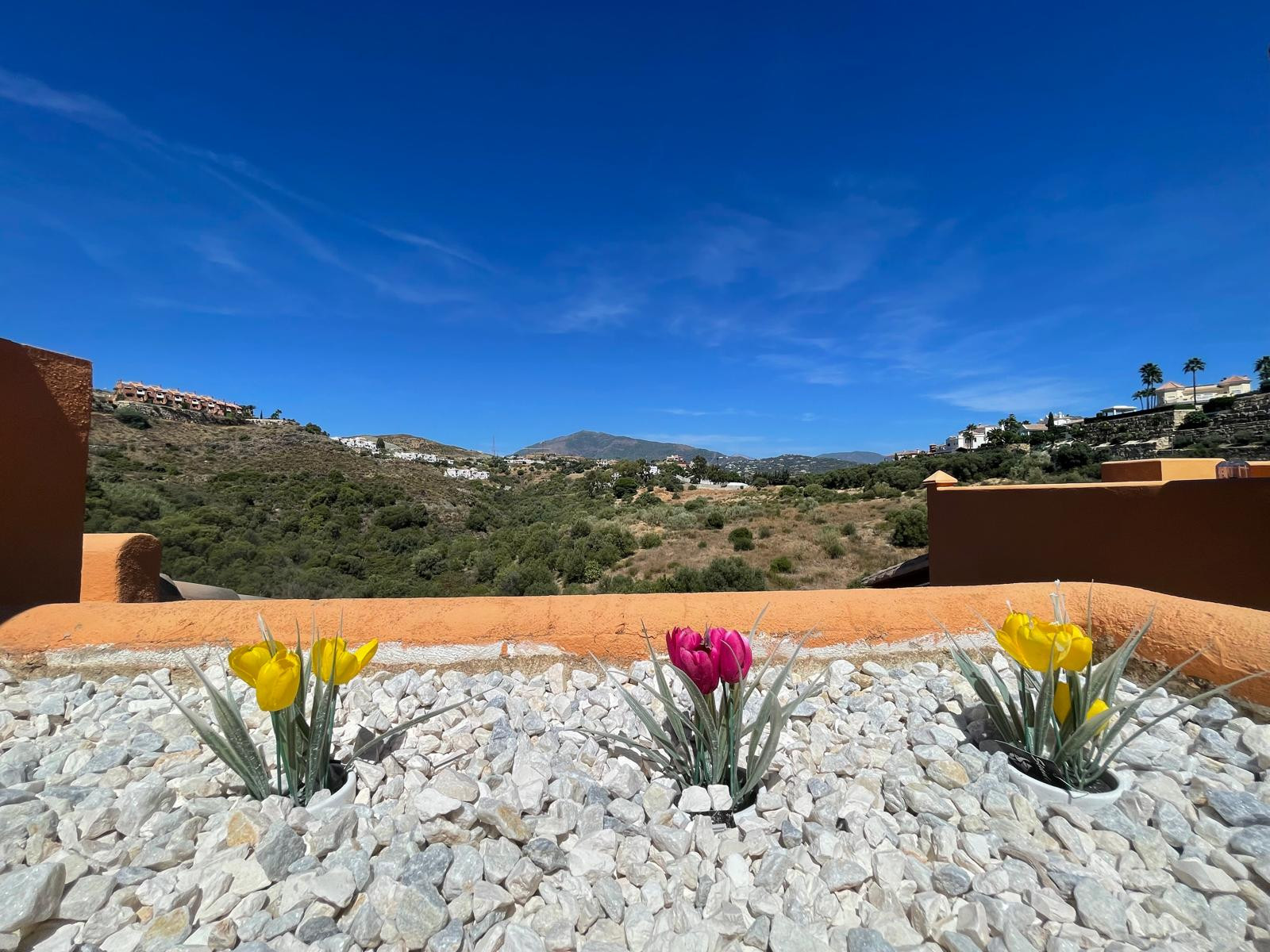 Luminous Tranquility: Spacious 3-Bedroom Townhouse in Paraíso Bellevue, Benahavis