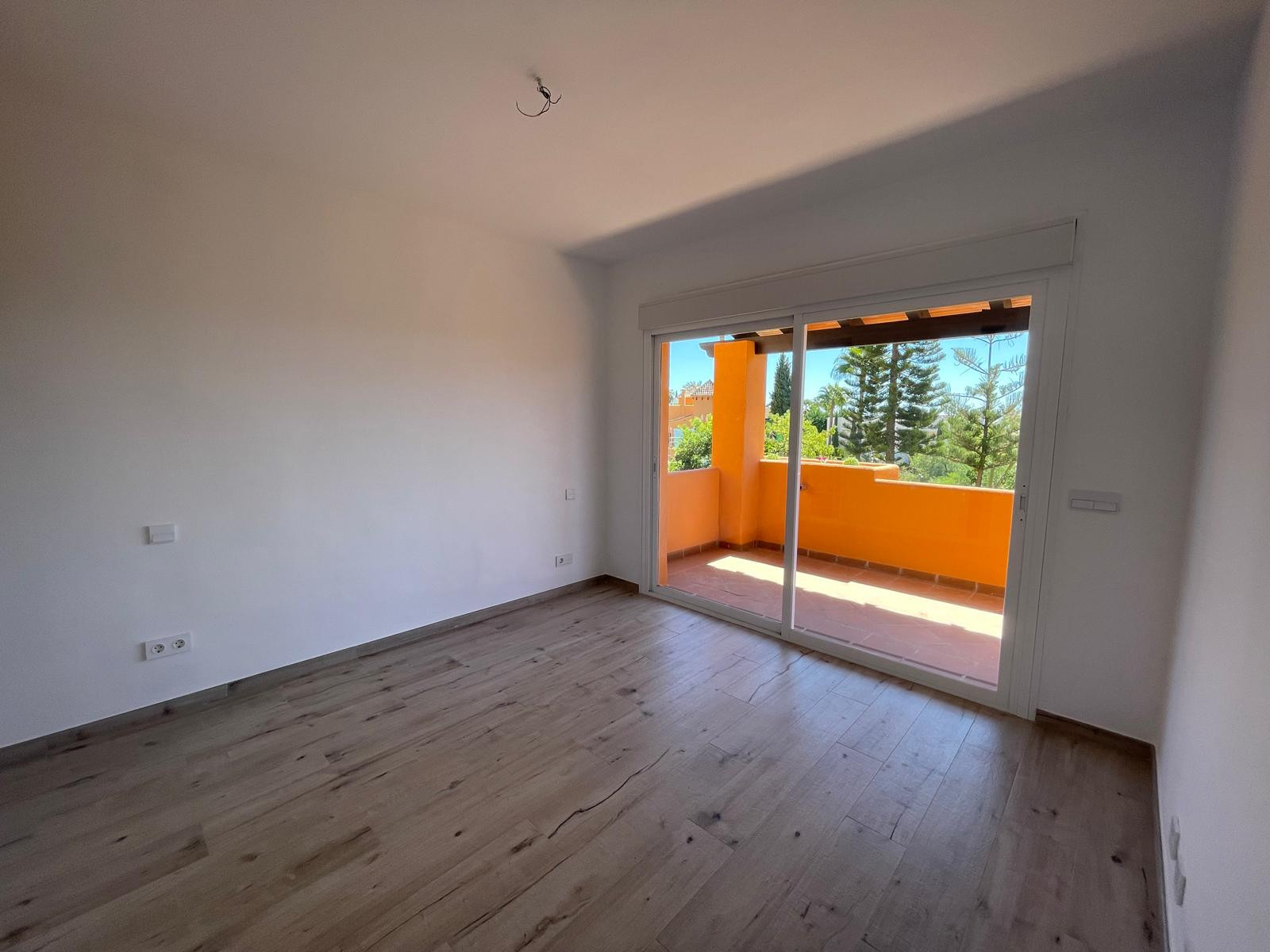 Luminous Tranquility: Spacious 3-Bedroom Townhouse in Paraíso Bellevue, Benahavis