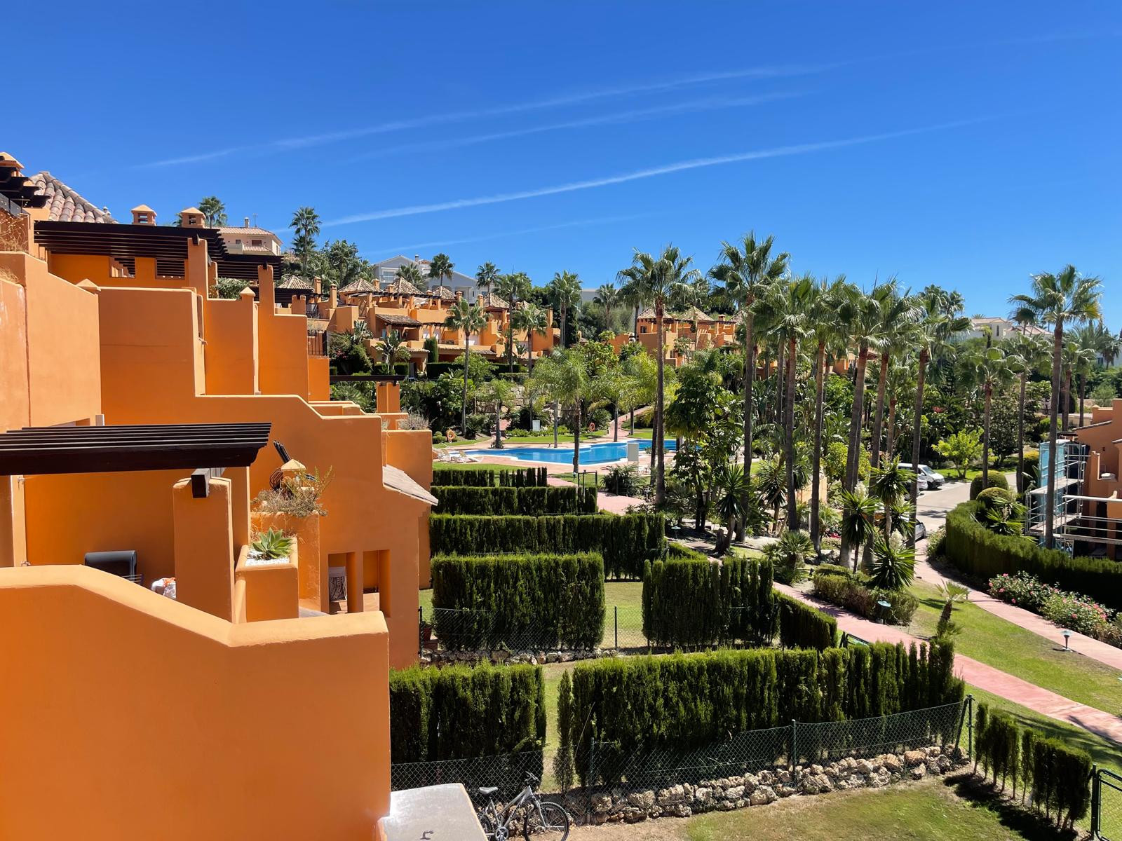 Luminous Tranquility: Spacious 3-Bedroom Townhouse in Paraíso Bellevue, Benahavis