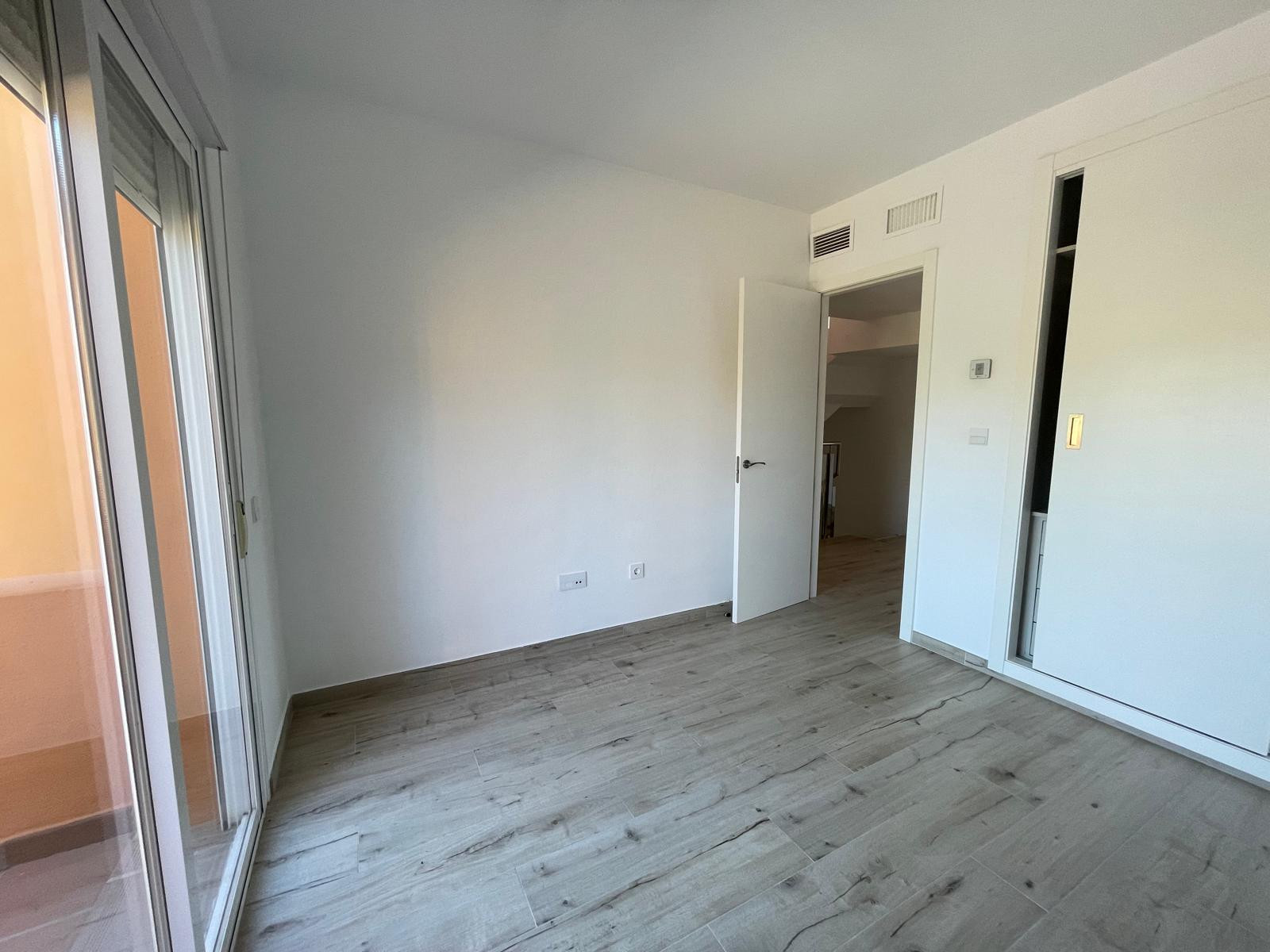 Luminous Tranquility: Spacious 3-Bedroom Townhouse in Paraíso Bellevue, Benahavis