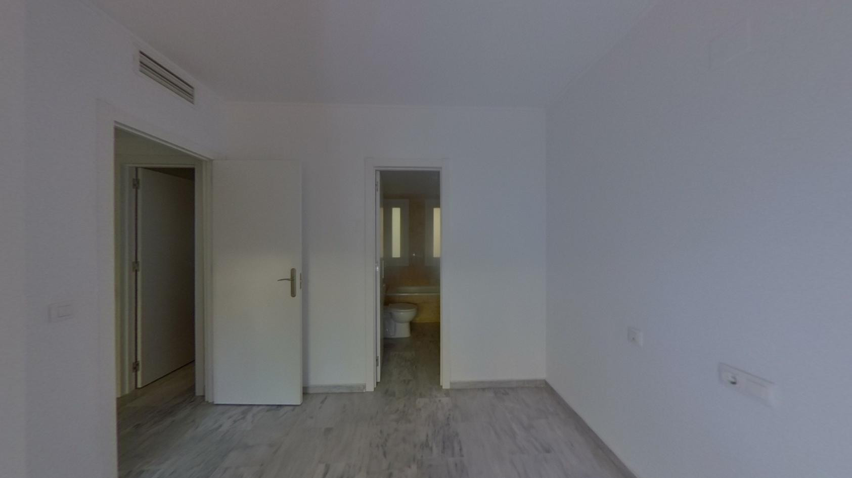 Apartment for sale in Nueva Andalucia, Marbella, Costa del Sol