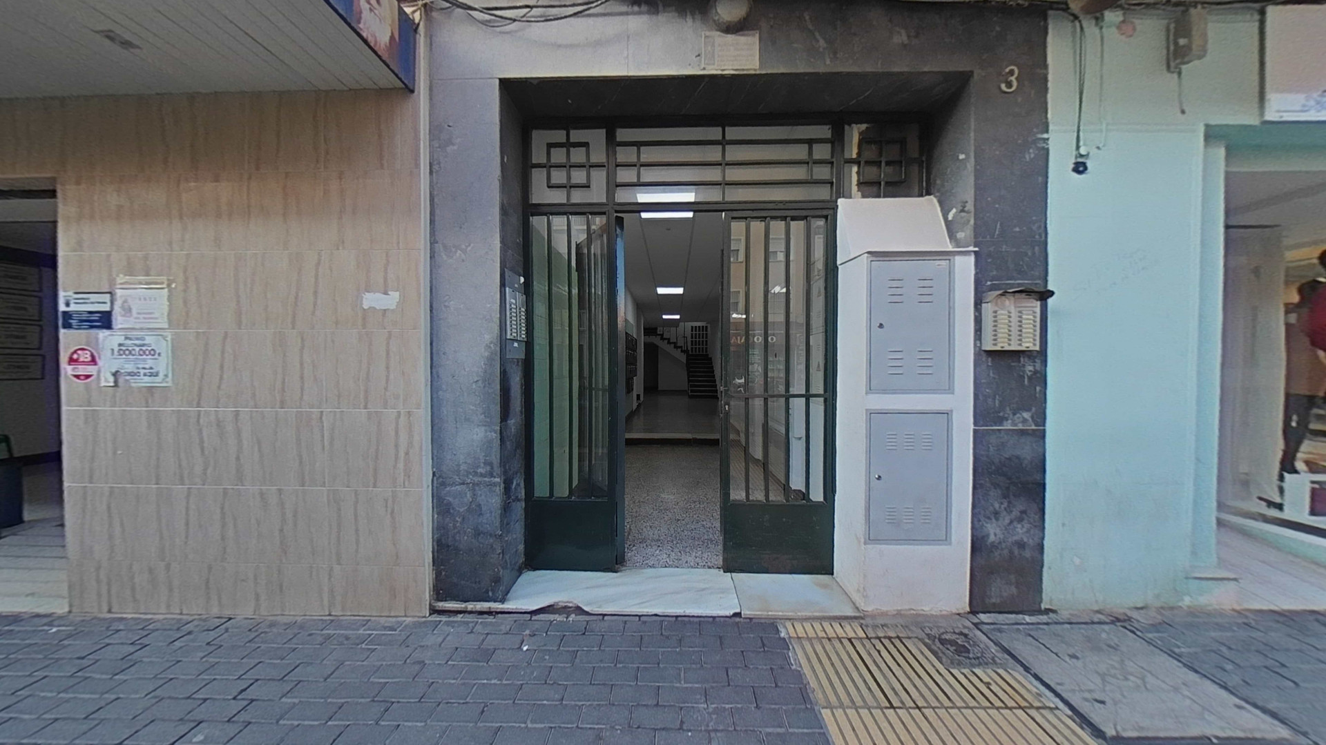 Rental Property in Malaga, Cruz del Humilladero – Ideal for investors