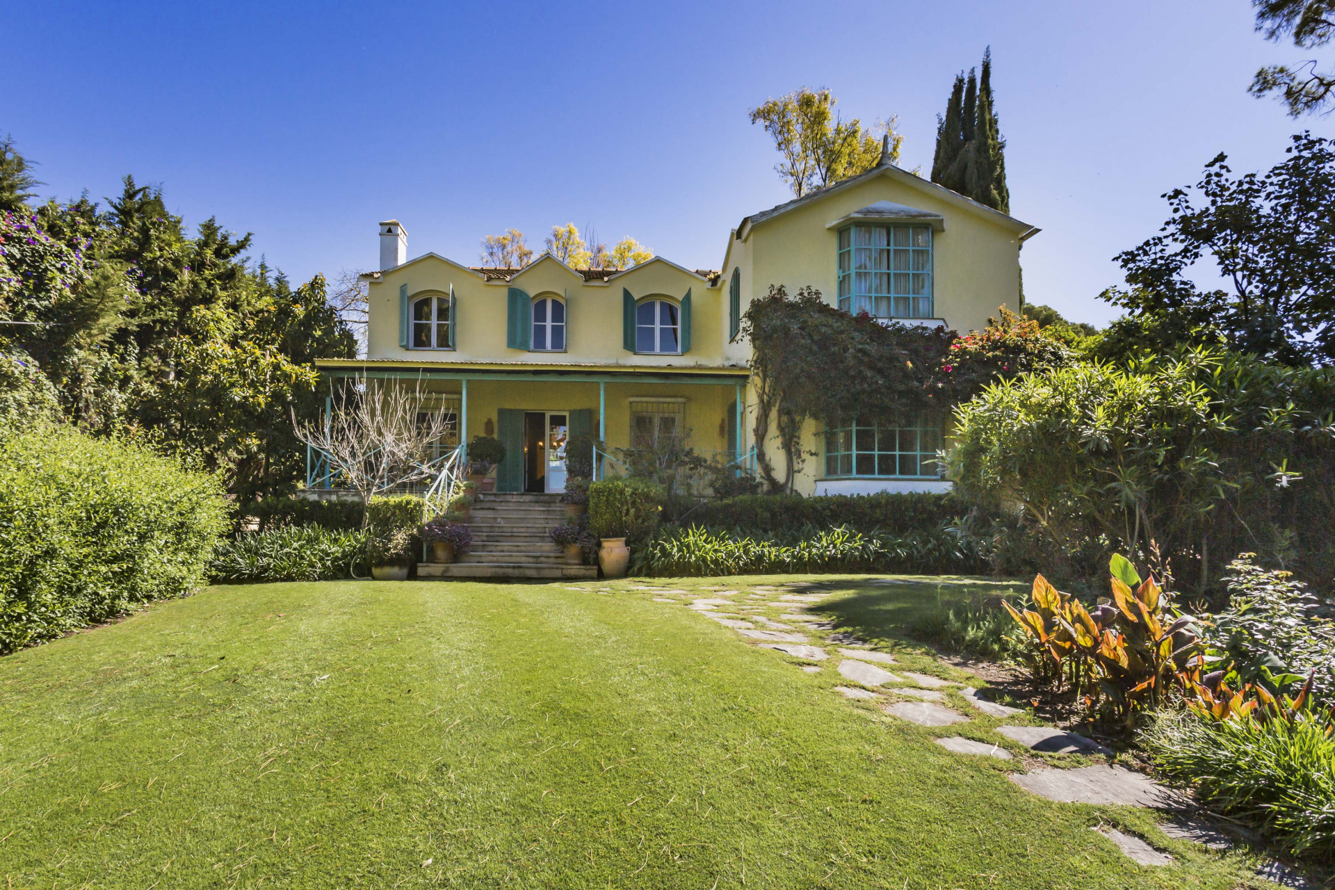 Manor House in La Merced