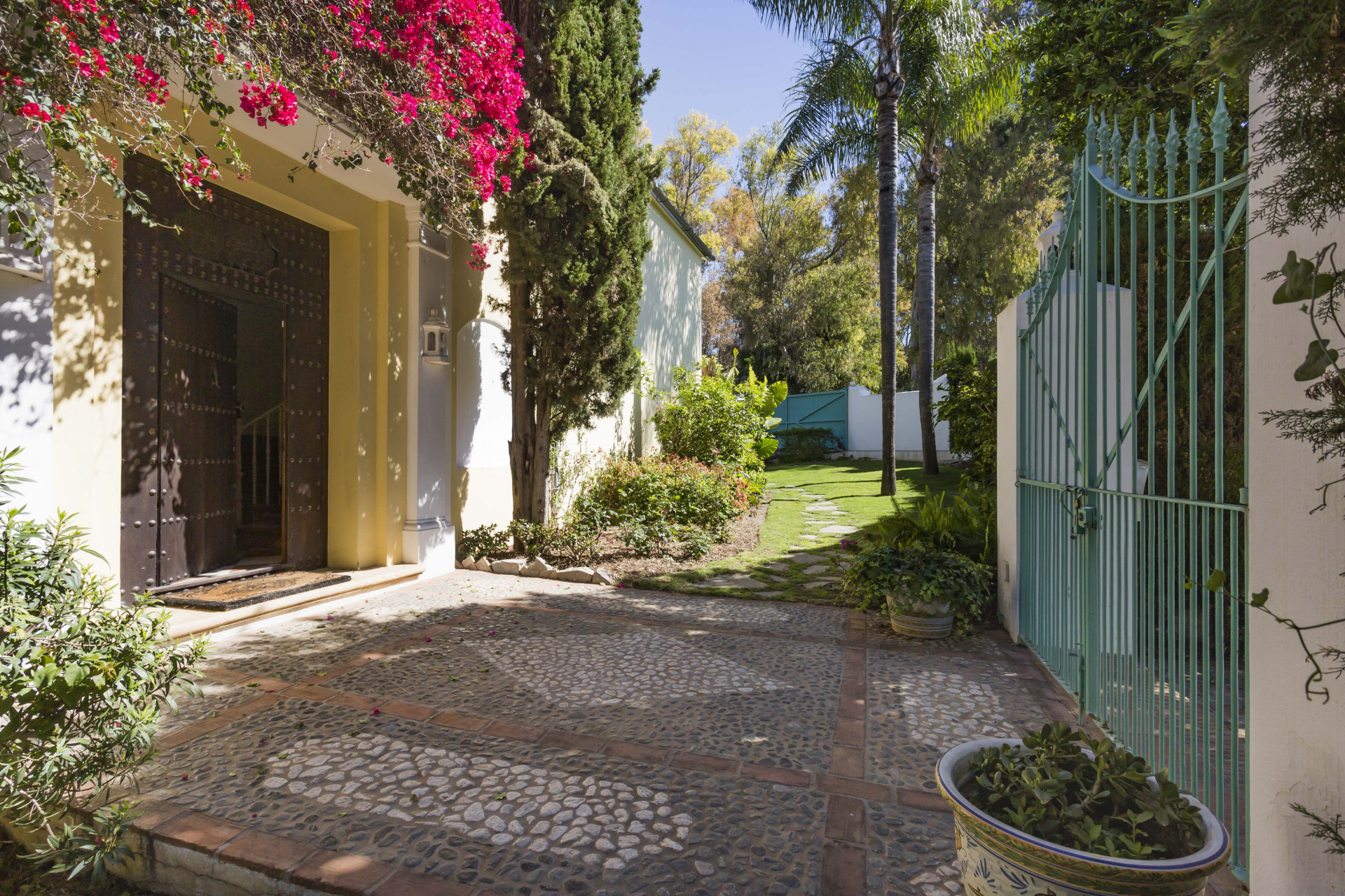 Manor House in La Merced