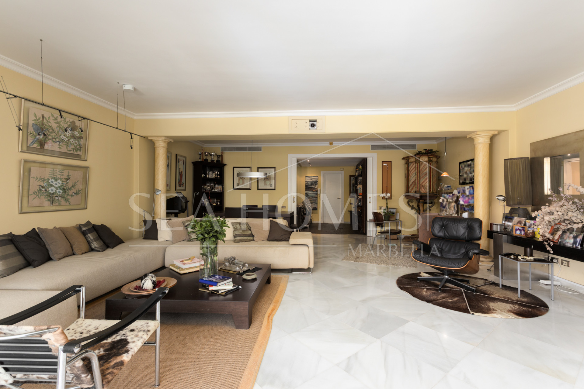 Exclusive Apartment for Sale in the Prestigious Don Gonzalo Complex, Marbella