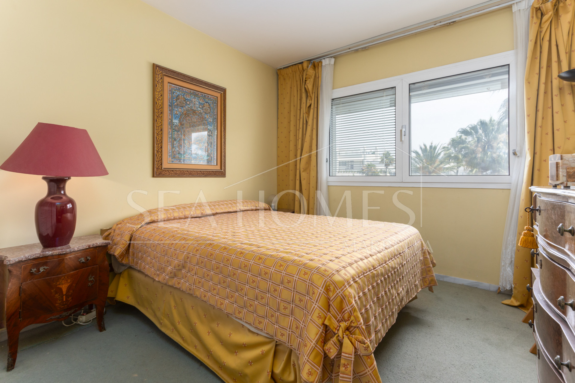 Exclusive Apartment for Sale in the Prestigious Don Gonzalo Complex, Marbella