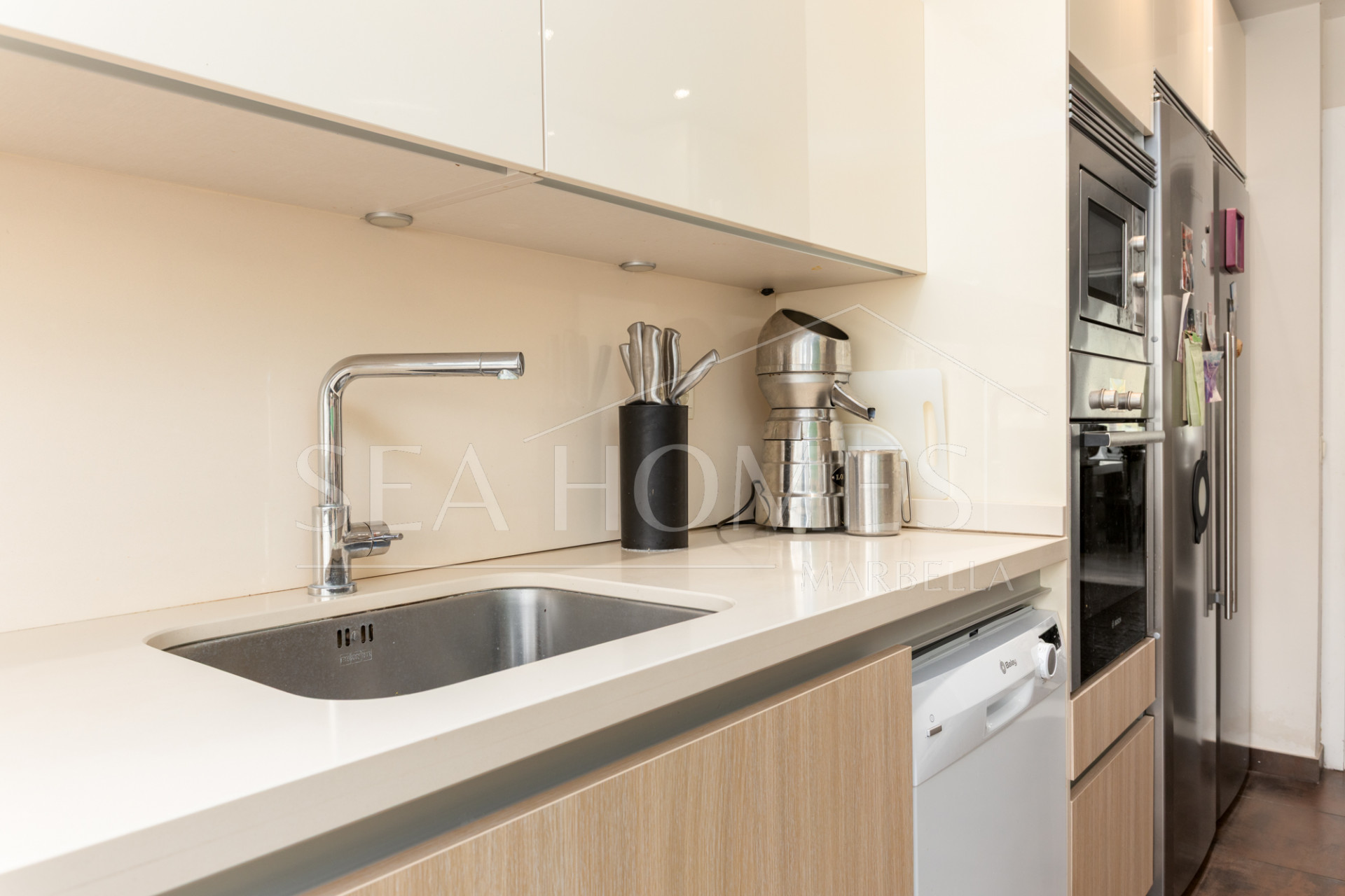 Exclusive Apartment for Sale in the Prestigious Don Gonzalo Complex, Marbella