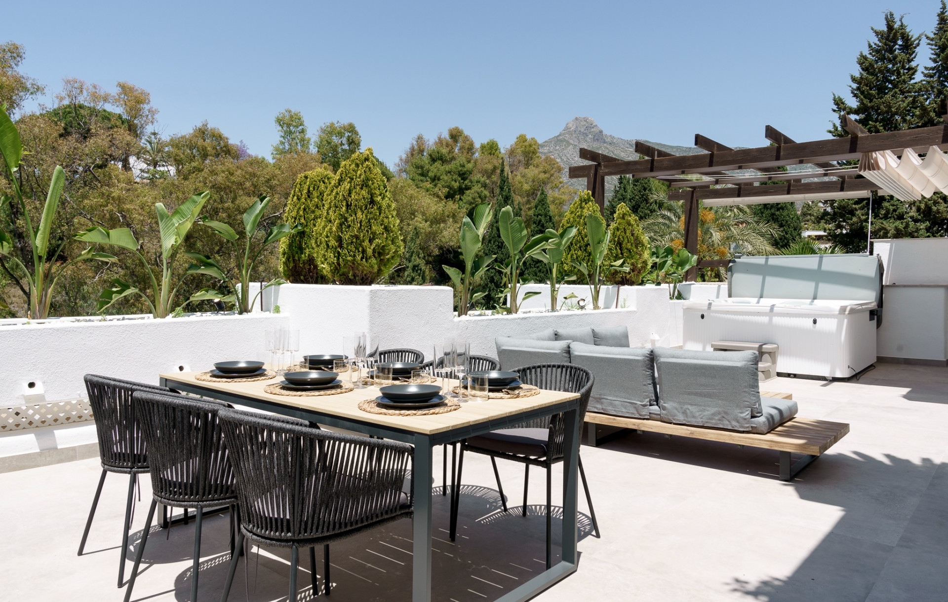 Duplex Penthouse for sale in Kings Hills, Marbella.