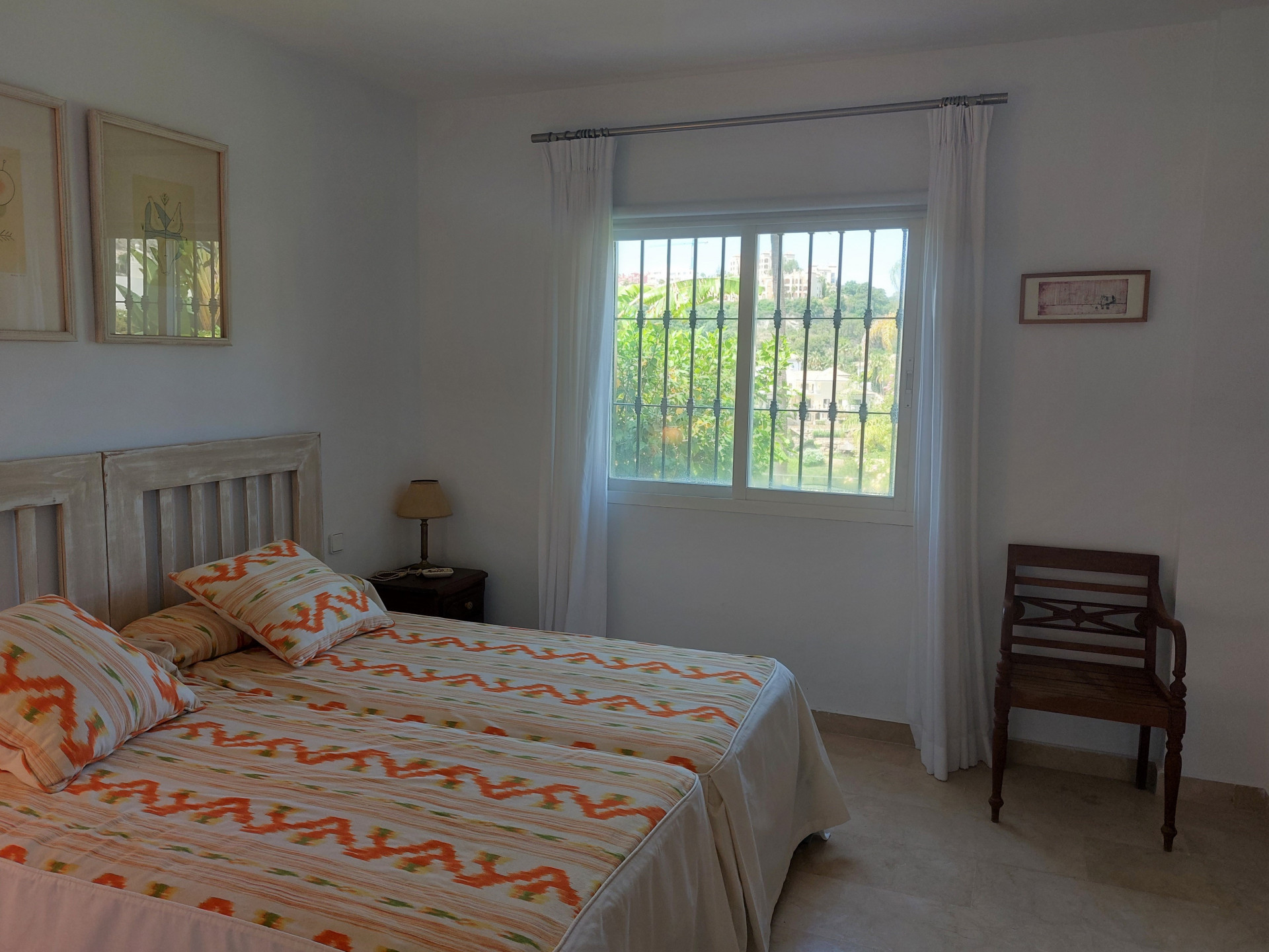 Precioso apartamento con bonitas vistas en la Quinta Hills, Benahavís.
