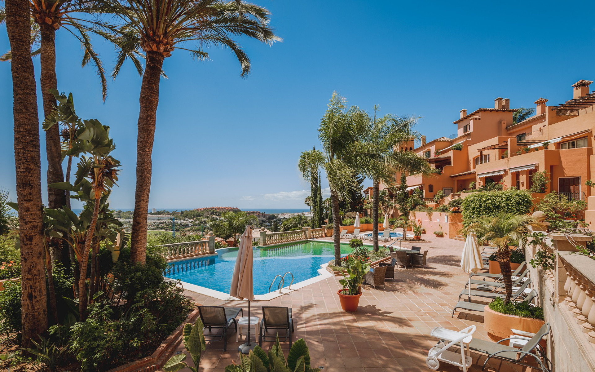 Spectacular duplex penthouse with incredible views to the Golf Valley and the Mediterranean Sea.