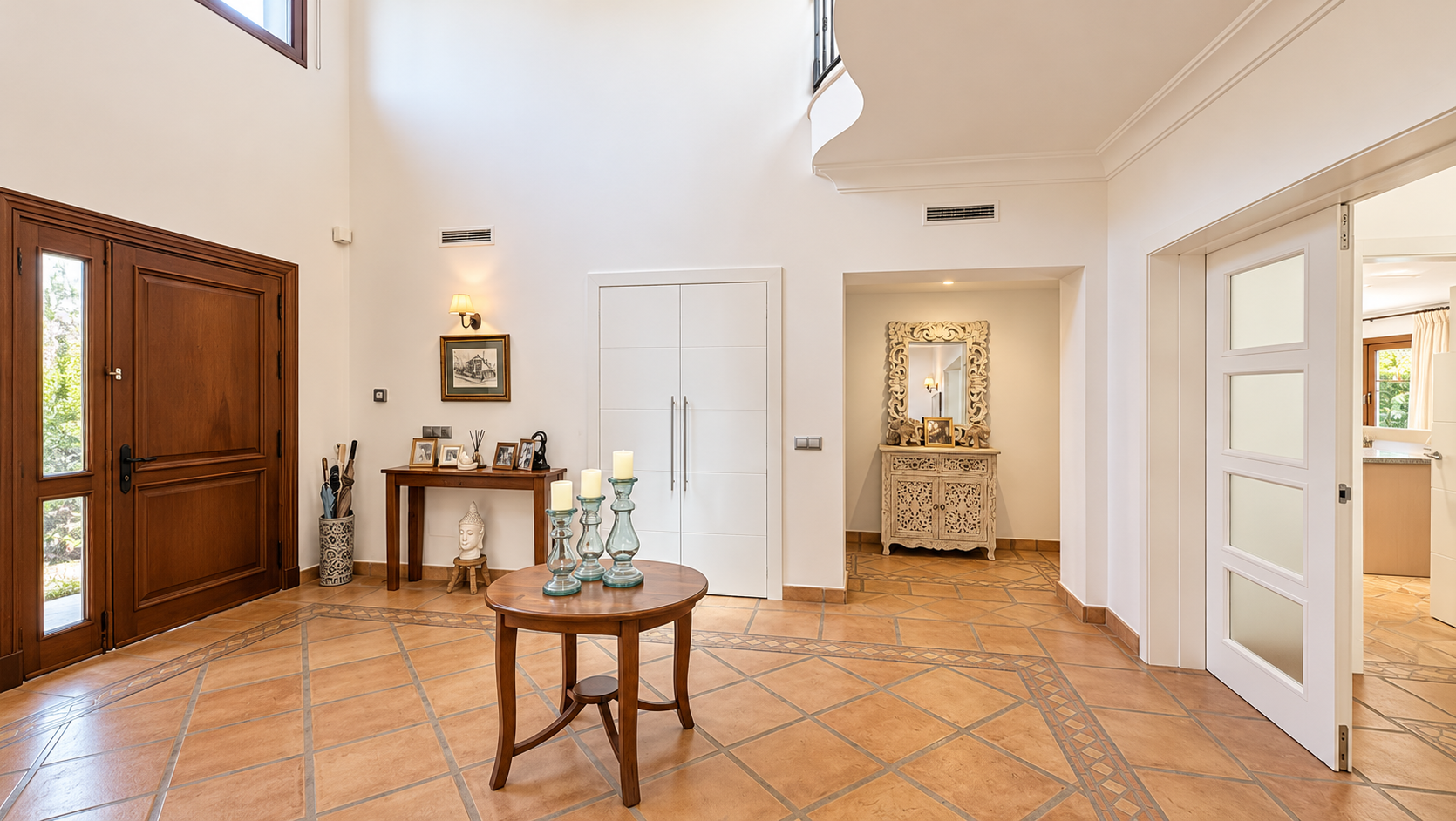 Elegant Family Villa with Private Pool in Sotogrande B Zone — photo 5