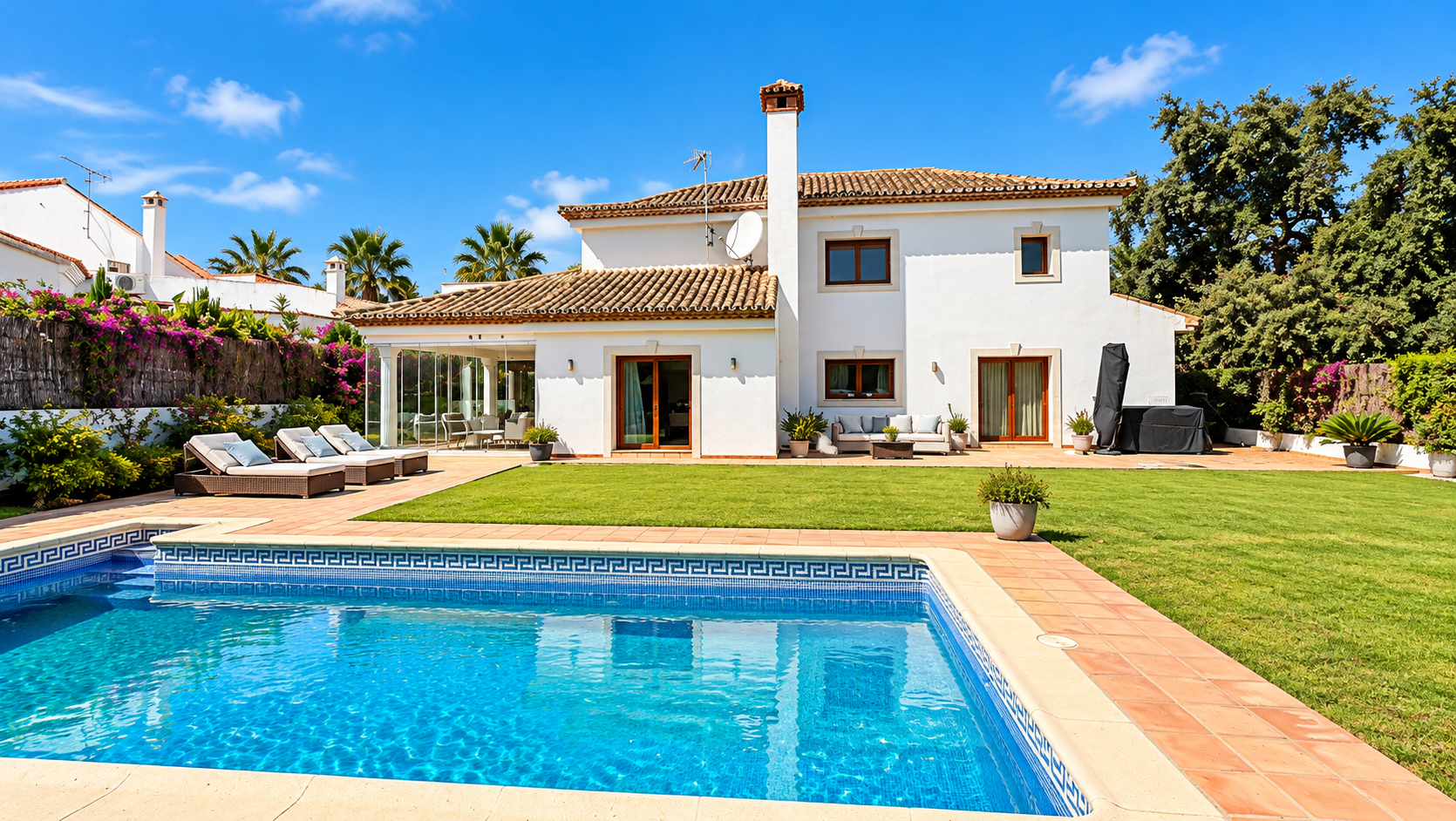 4 Schlafzimmer zu verkaufen Sotogrande Costa | Henger Immobilien