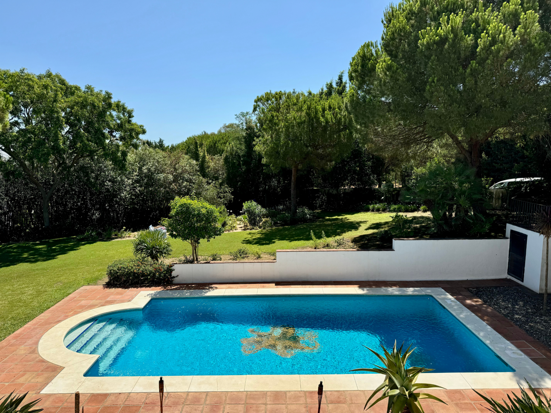 Spacious family villa close to the SO Hotel of Sotogrande Alto