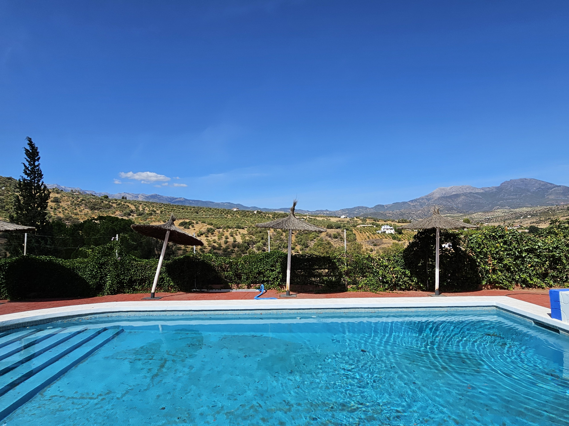 10HotelGuaro | Henger Real Estate