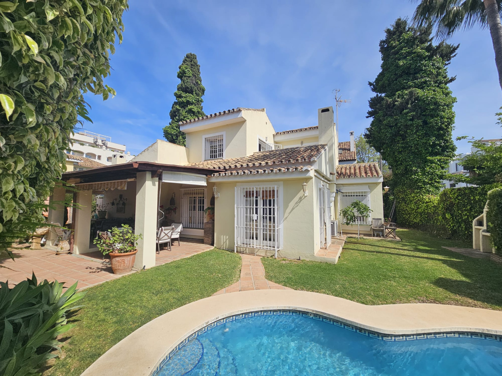 3VillaCasablanca | Henger Real Estate