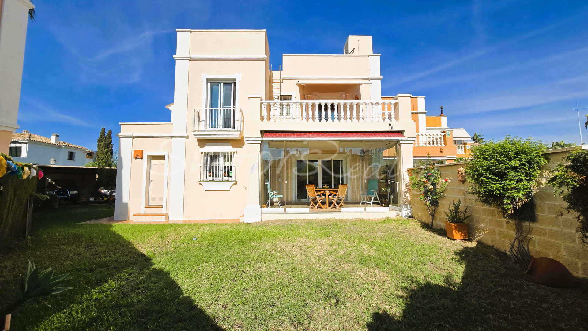 Maison de ville en vente à San Pedro de Alcántara, Costa del Sol