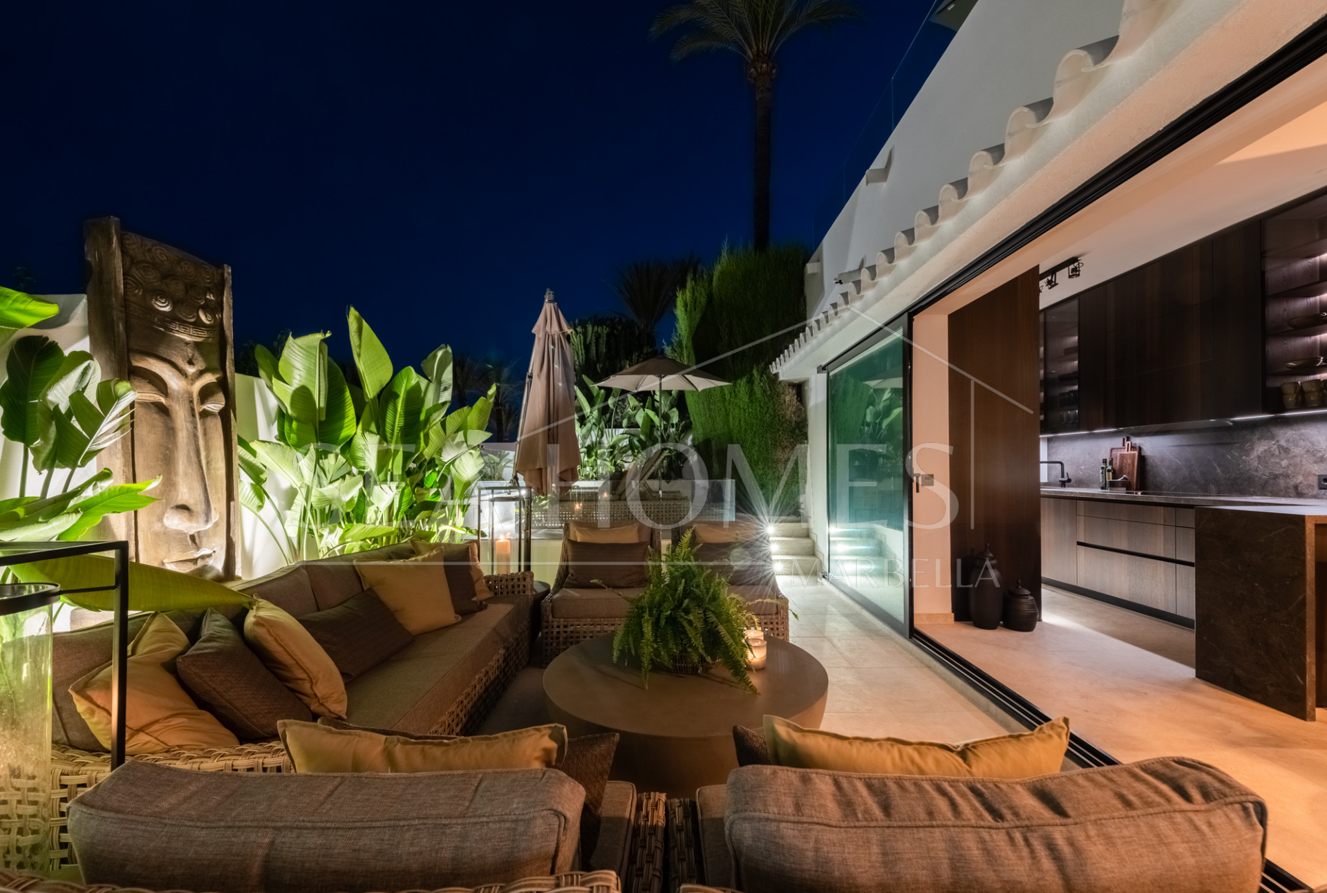 Scandi-style design bungalow in the beachfront Oasis Club on Marbella's Golden Mile.