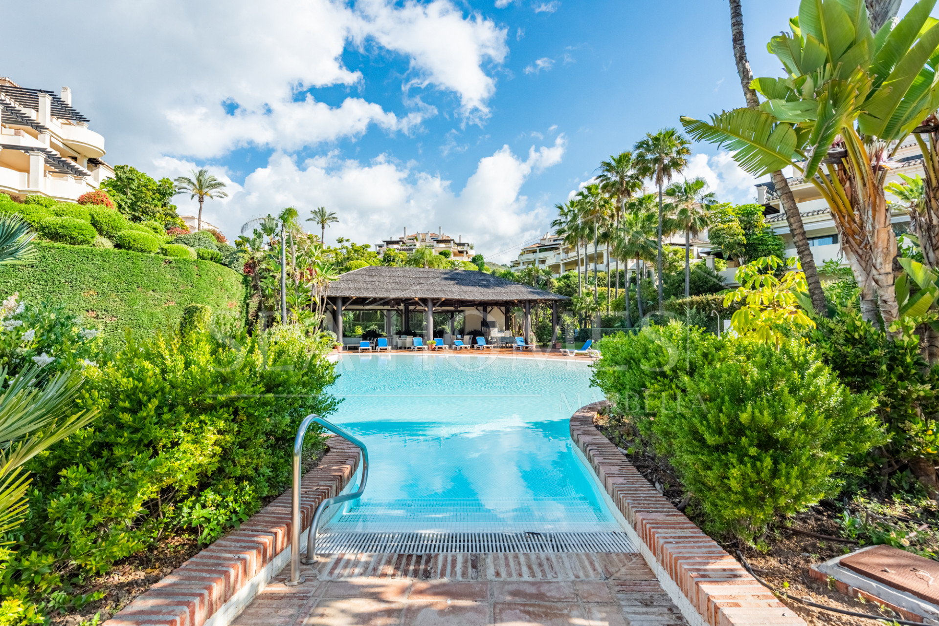 Beautiful Apartment in Capanes del Golf – A Lifestyle of Comfort and Prestige