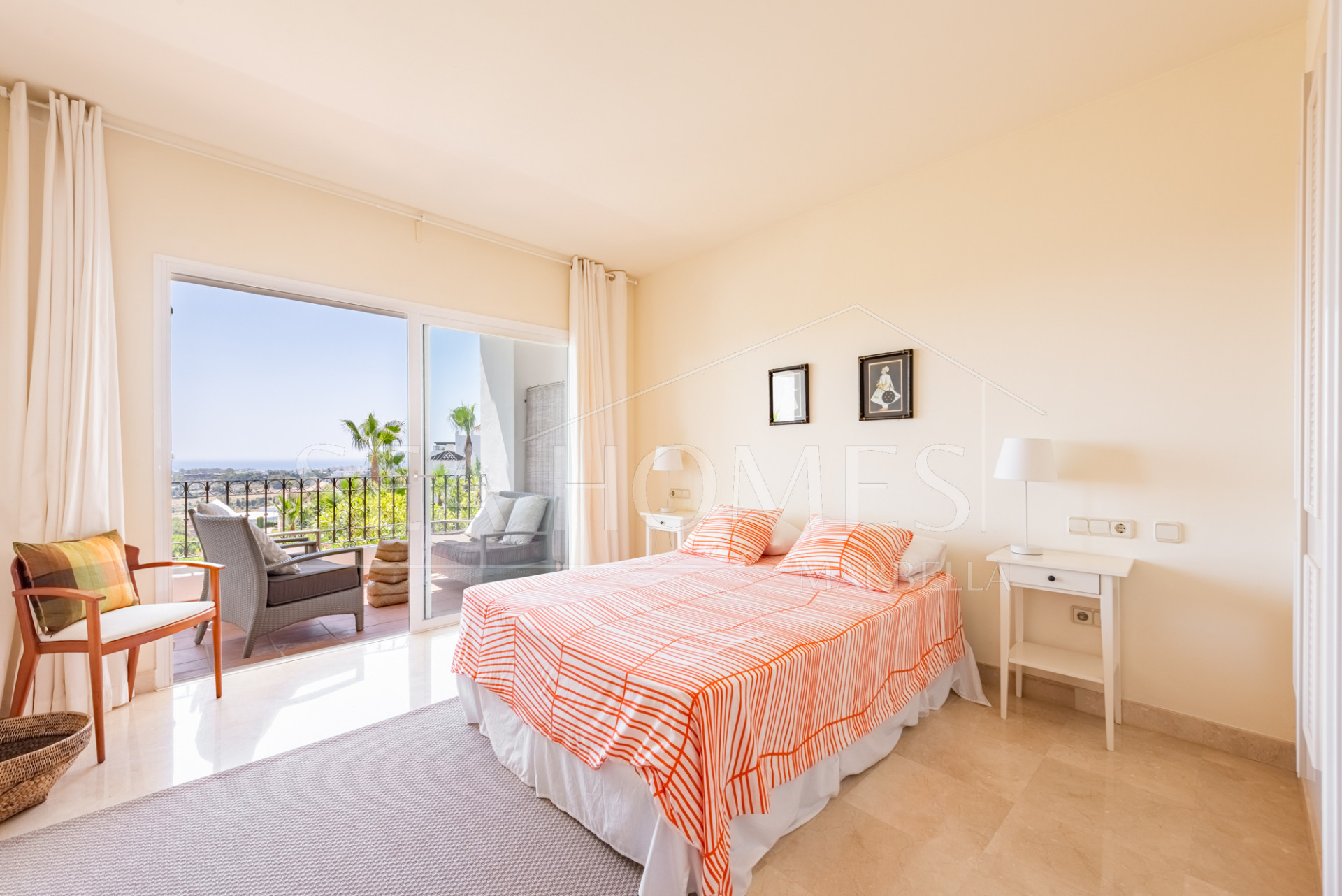 Panoramic Sea View Apartment in a Prime Elevated Position!