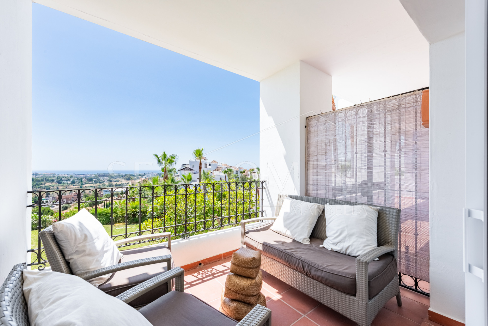 Panoramic Sea View Apartment in a Prime Elevated Position!