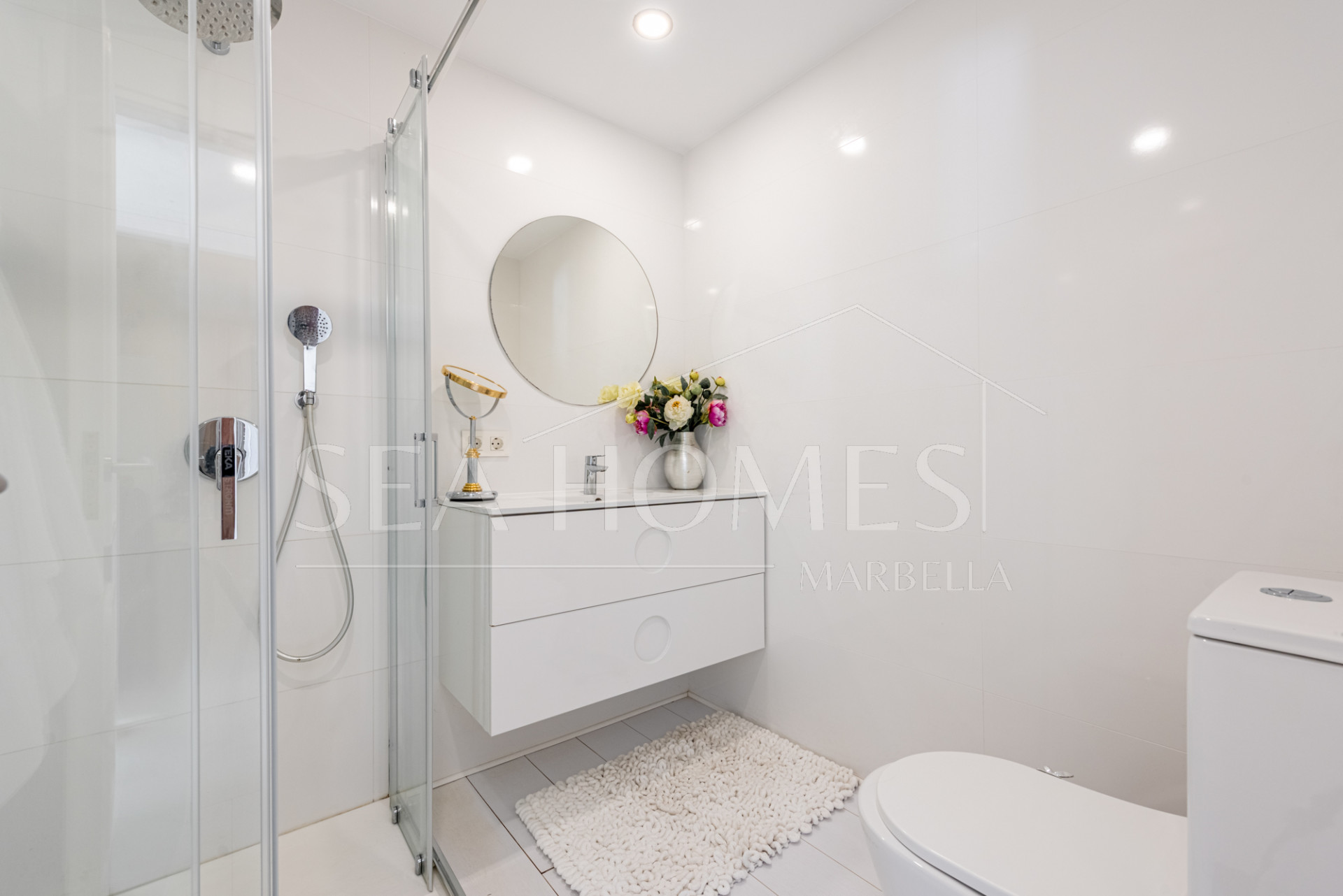 Elegant Penthouse with Breathtaking Views in Coto Real, Marbella’s Golden Mile