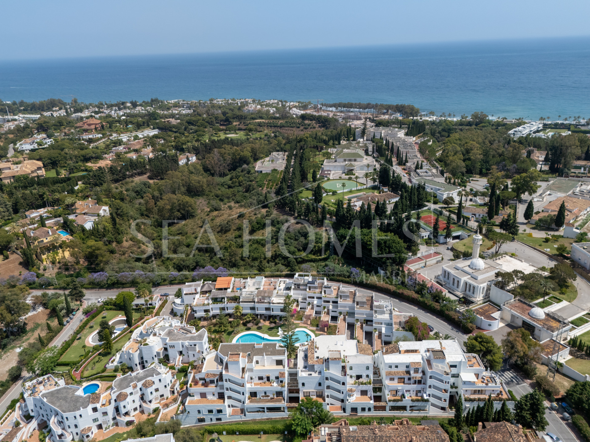 Elegant Penthouse with Breathtaking Views in Coto Real, Marbella’s Golden Mile