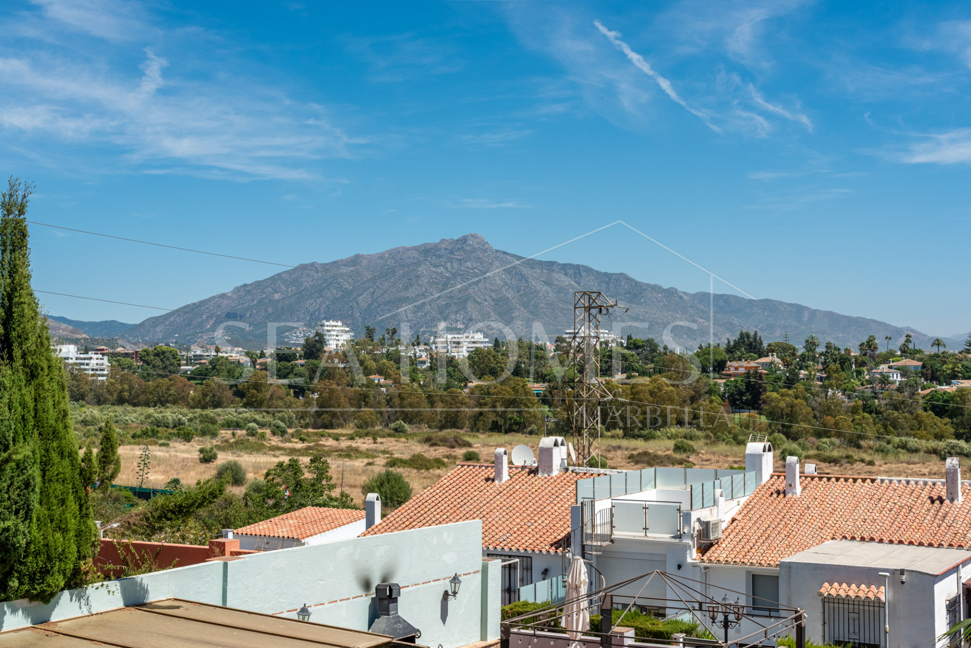 Charming Family Villa in Monte Biarritz!