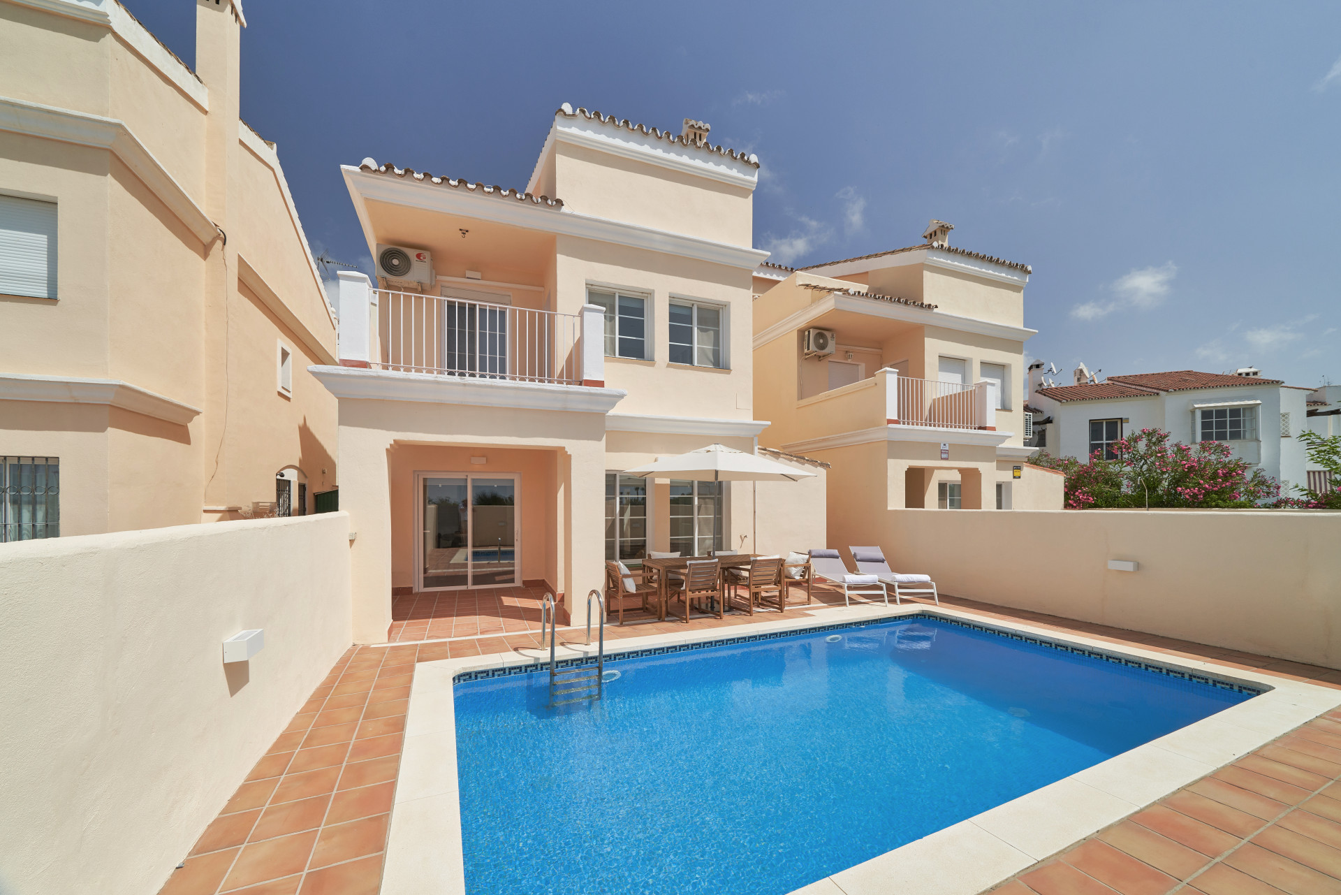 Refurbished villa with sea views in a small gated community in Bel Air, Estepona!