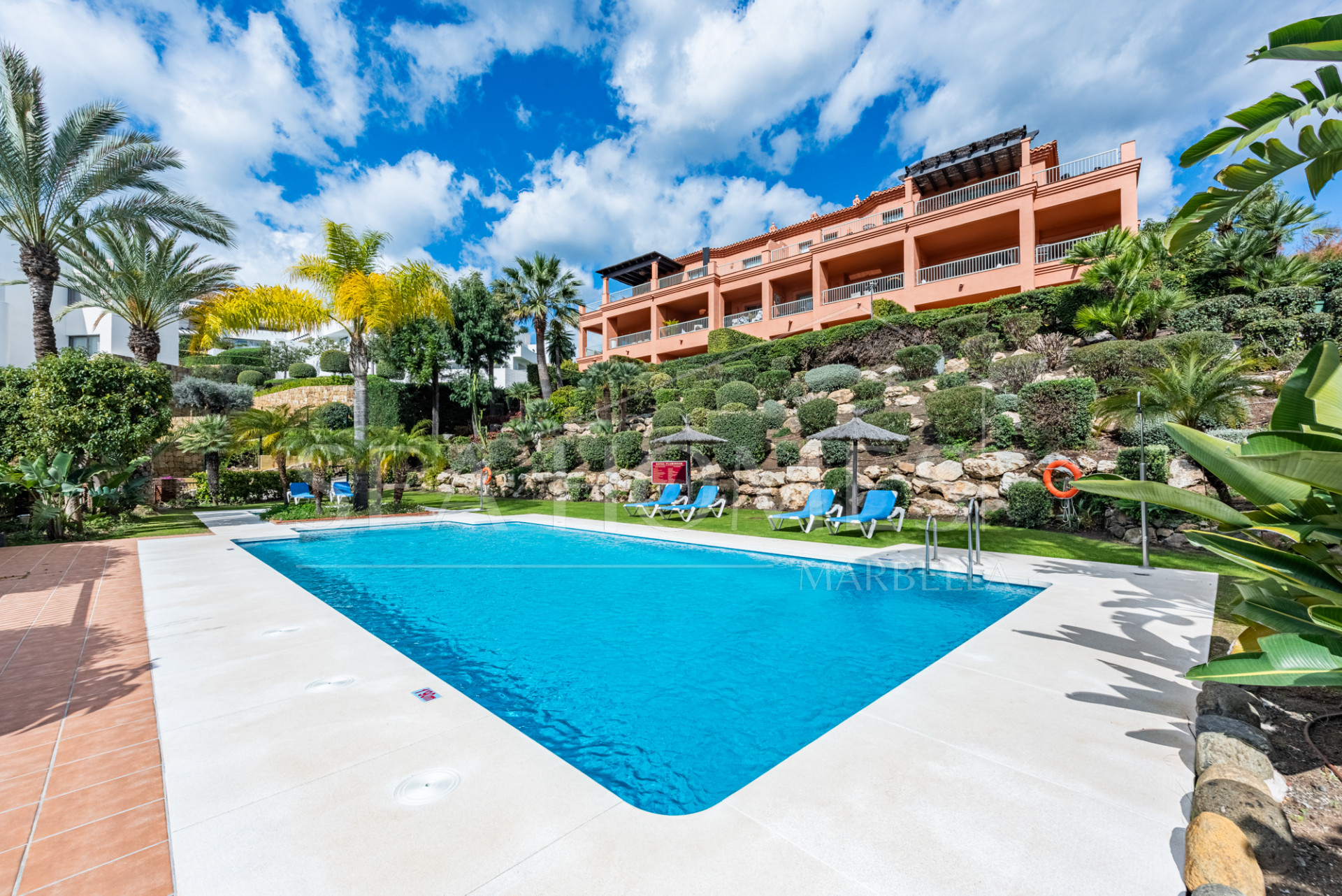 Luxurious Penthouse with Panoramic Views in Royal Flamingos, Benahavis