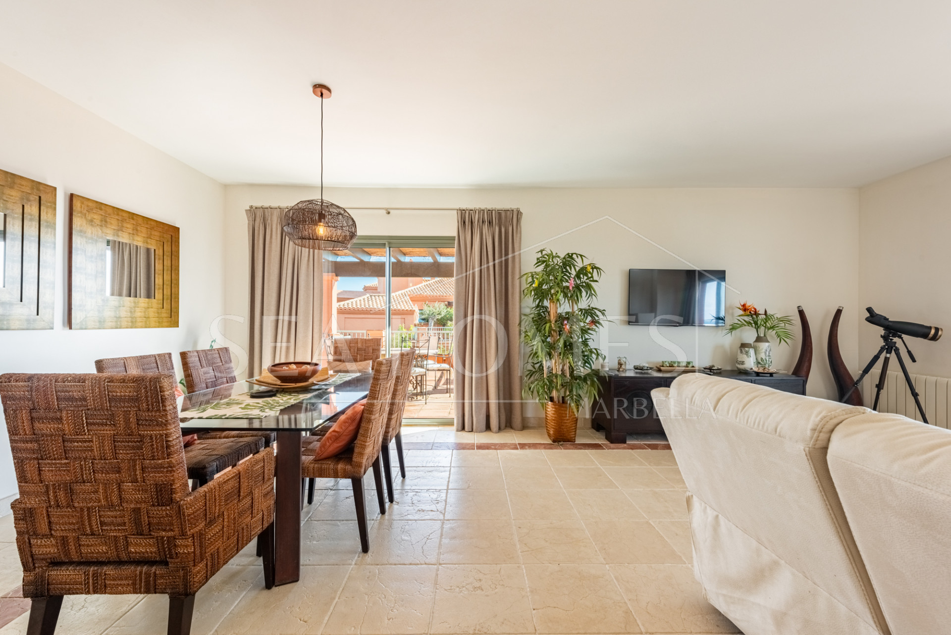 Luxurious Penthouse with Panoramic Views in Royal Flamingos, Benahavis