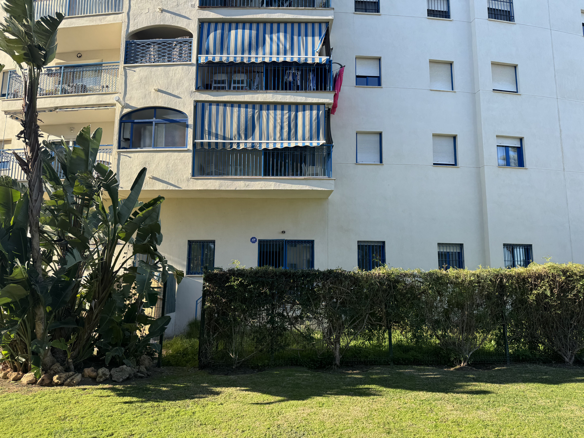 Attraktive Erdgeschosswohnung in erstklassiger Stadtlage Estepona!