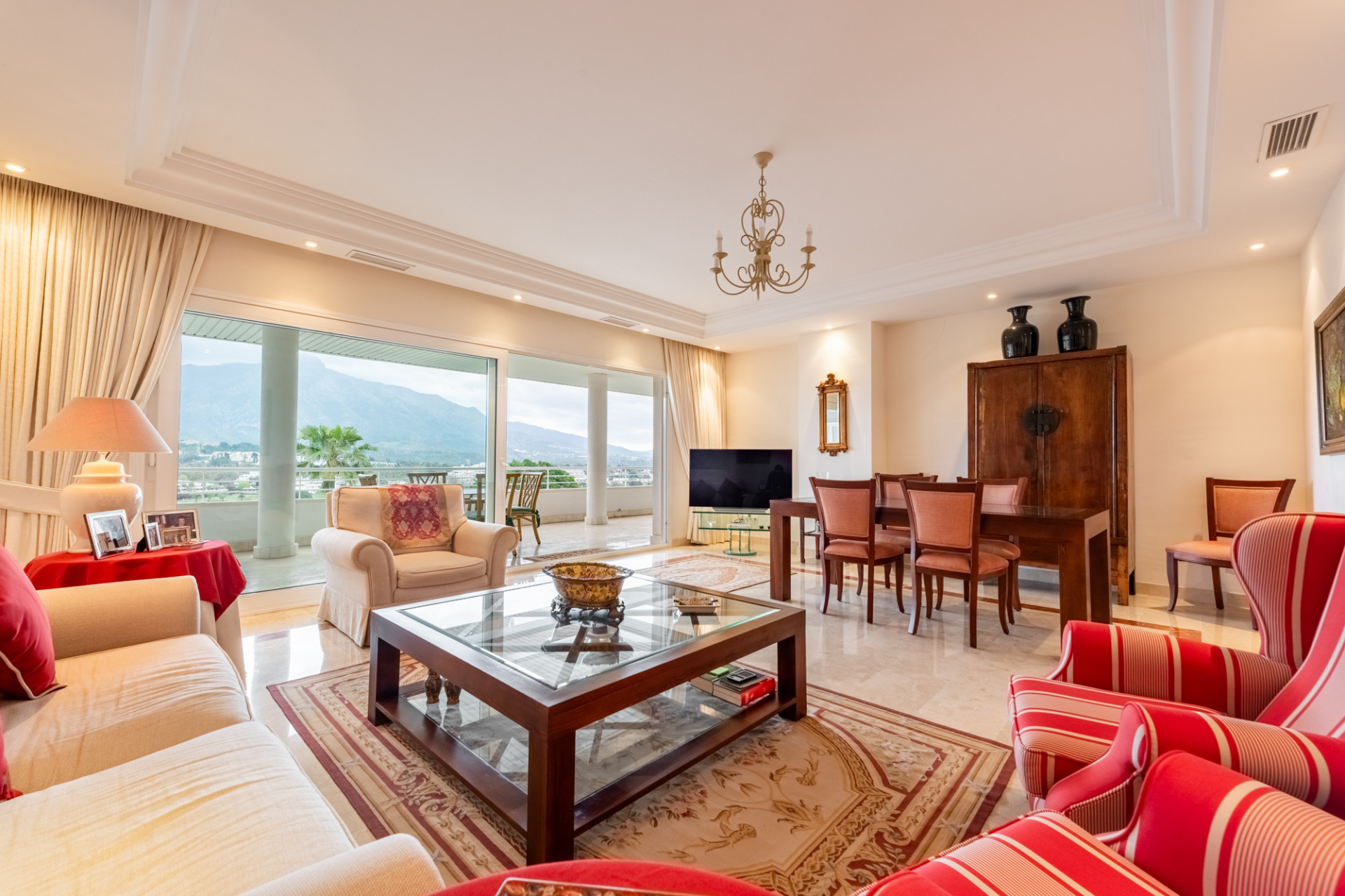 Apartment te Nueva Andalucia afbeelding 2