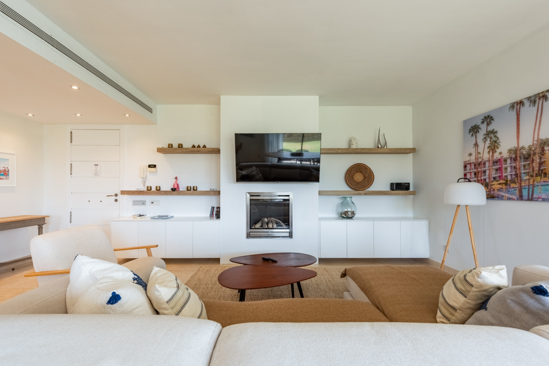 Stylish garden apartment with views to Hotel Villa Padierna, the golf course and the sea! — photo 5