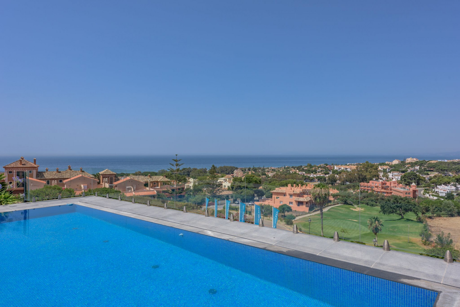 4 bed Villa For Sale in Estepona, Malaga