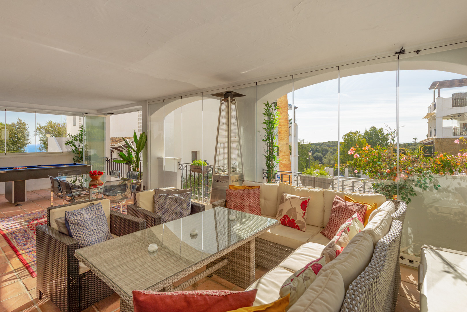 Los Monteros Pueblo apartment with sea views Bromley