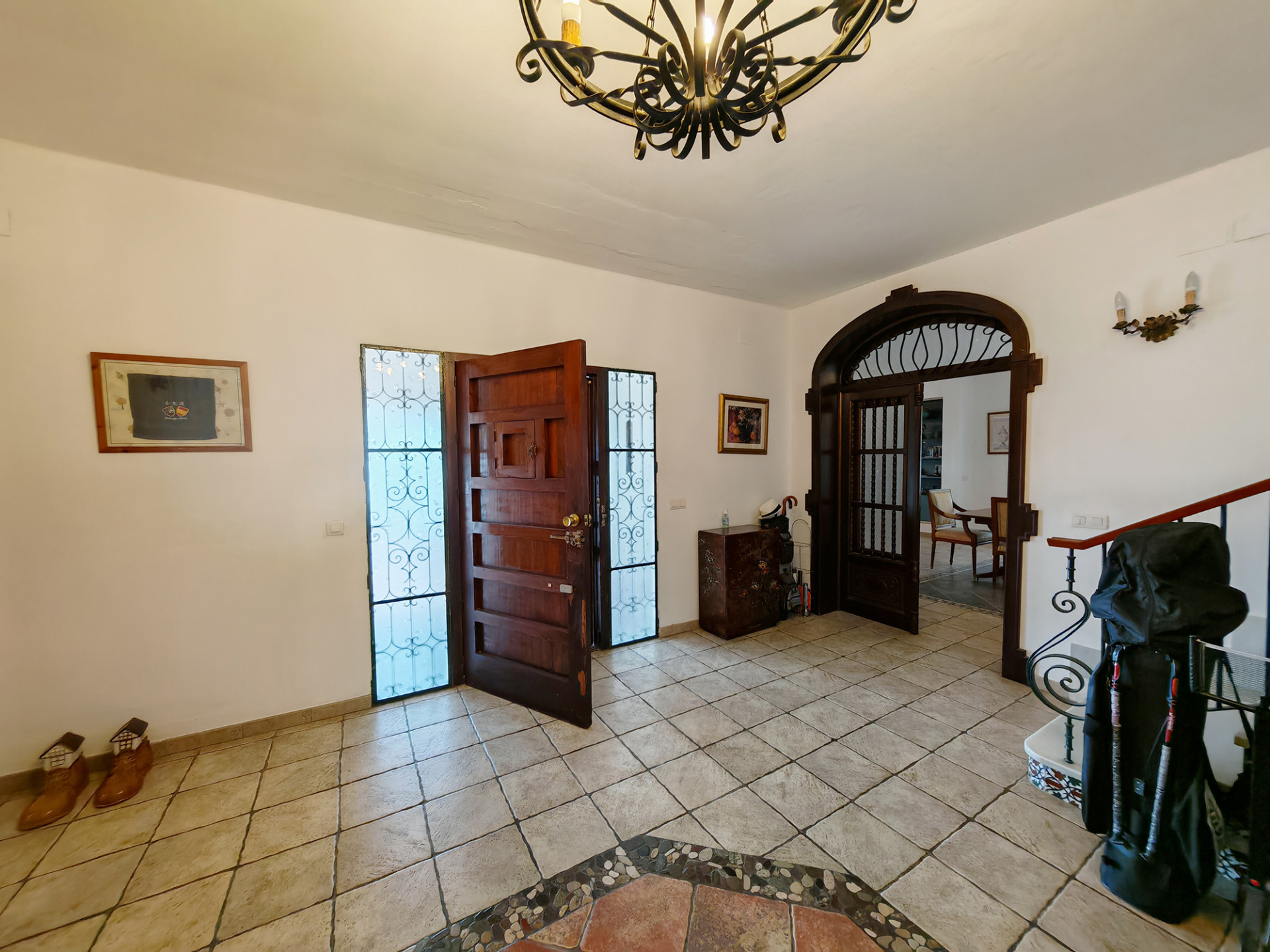 Villa in Marbella - Image 2