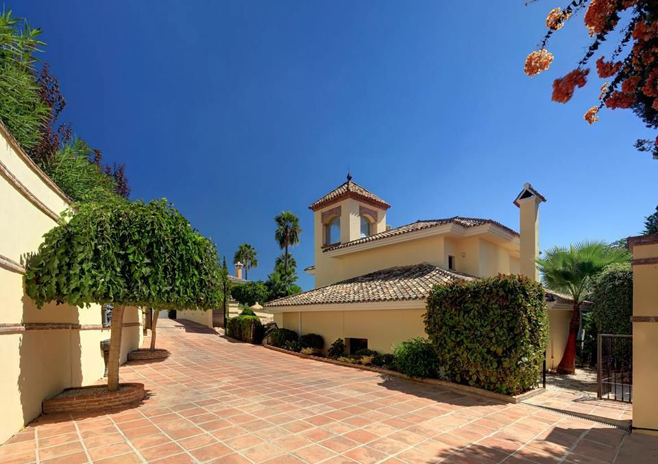 Villa in La Quinta Golf, Benahavis - Image 25