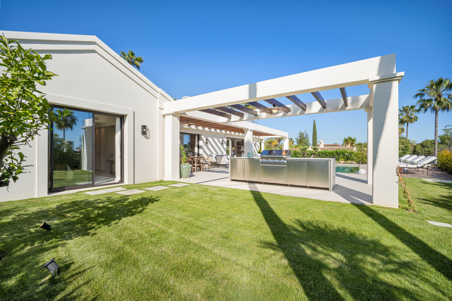 Villa in Nueva Andalucia, Marbella - Image 40