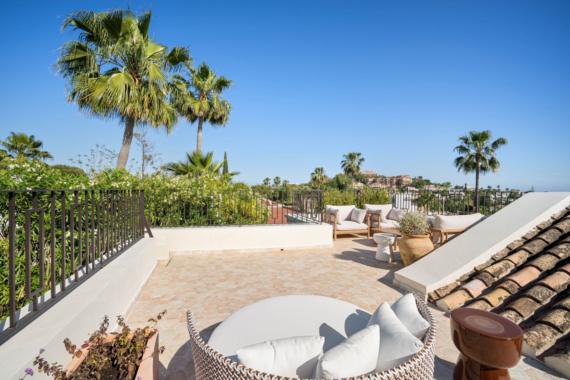 Villa in Nueva Andalucia, Marbella - Image 37