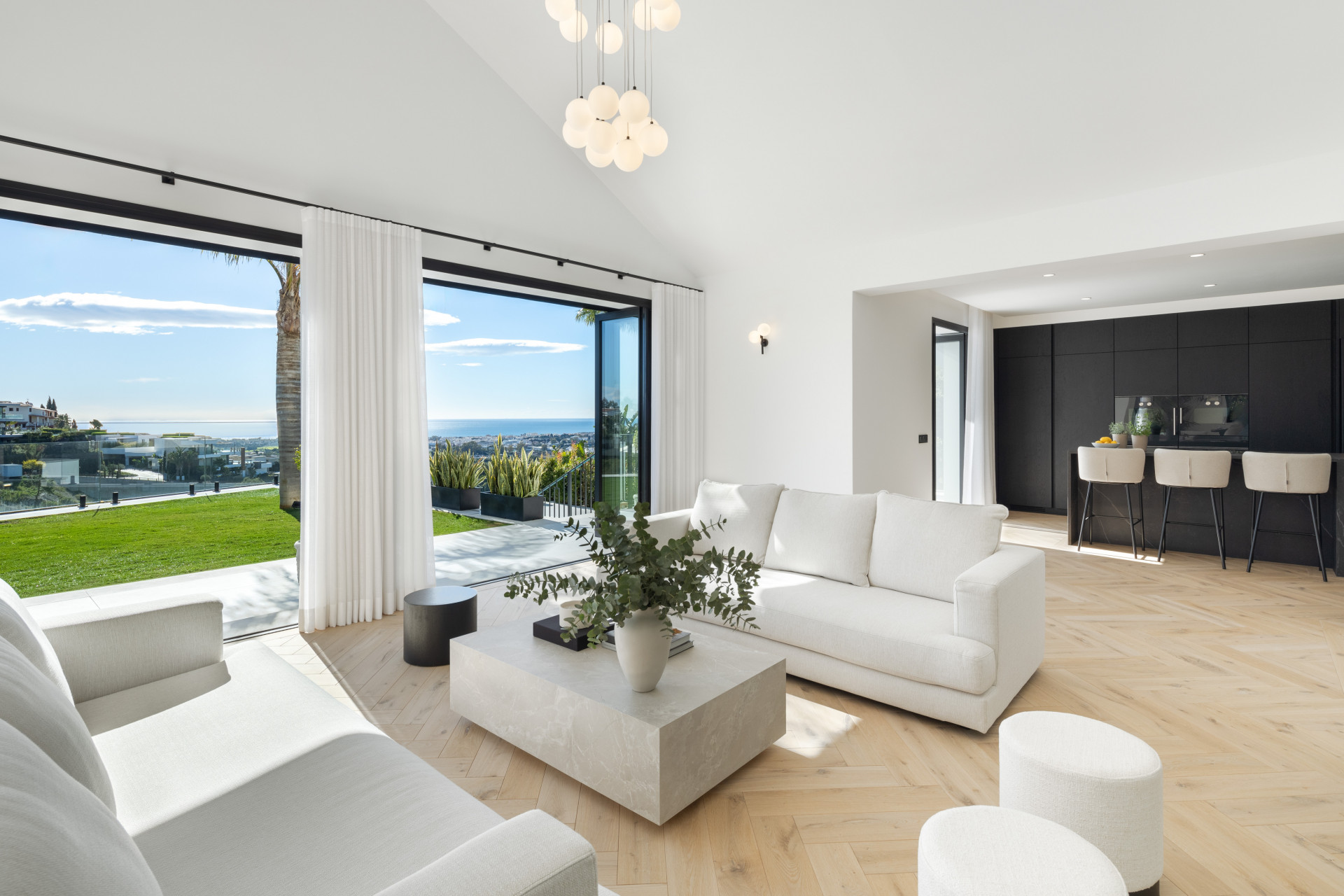 Villa in La Quinta, Benahavis - Image 4