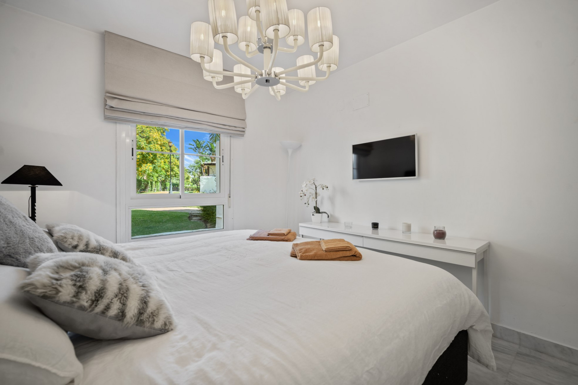 Ground Floor Apartment en Las Adelfas, San Pedro de Alcantara - Image 30
