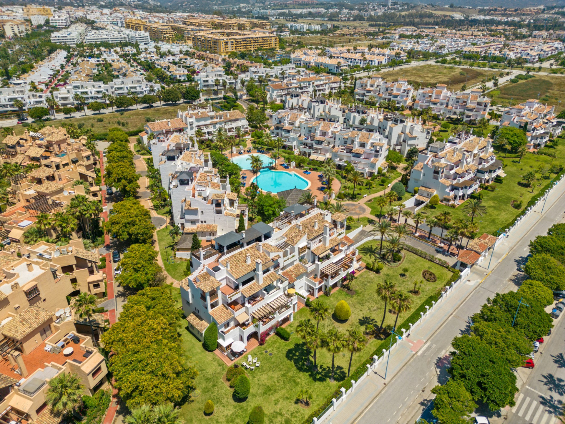 Ground Floor Apartment en Las Adelfas, San Pedro de Alcantara - Image 48