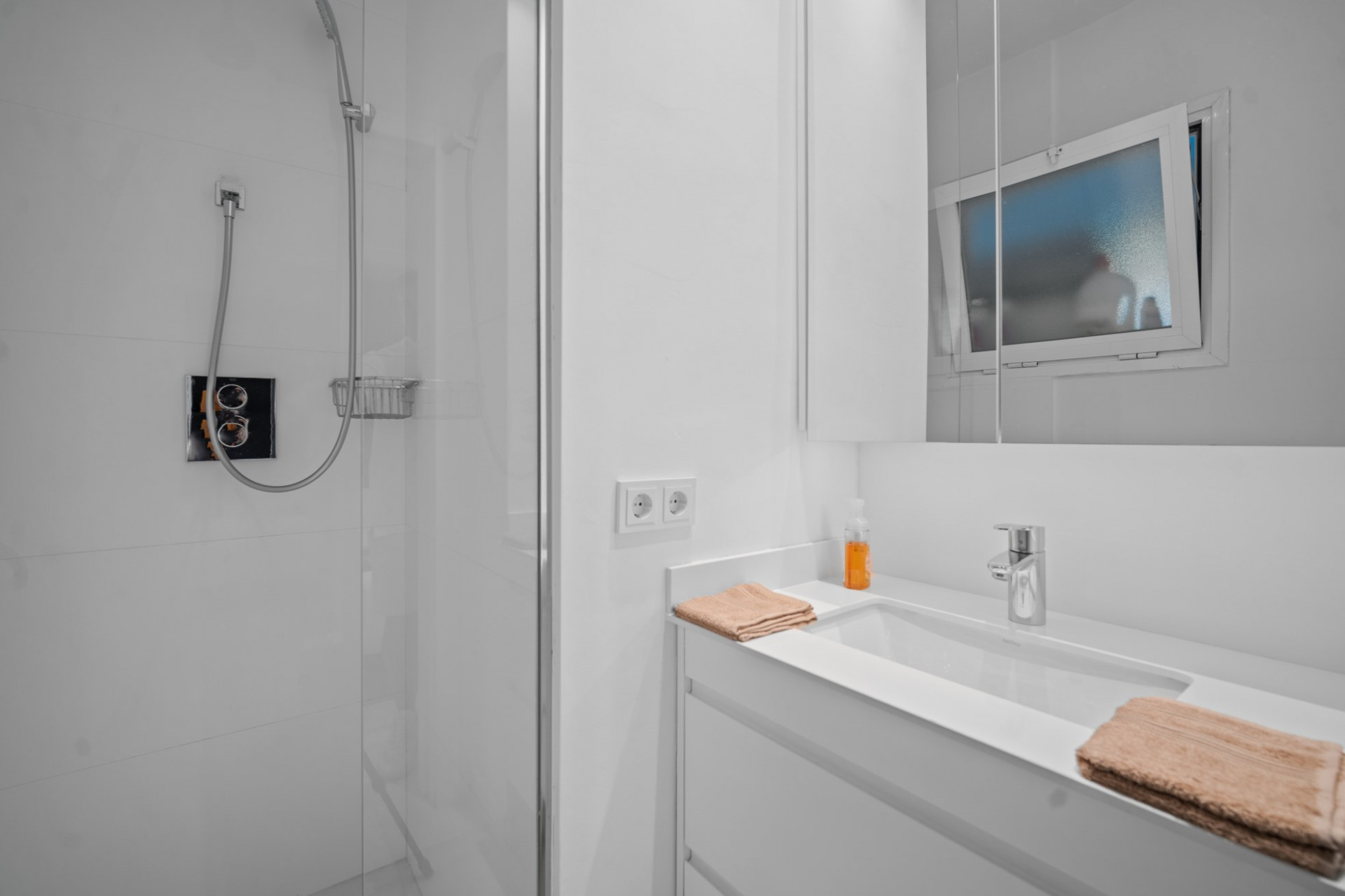 Ground Floor Apartment en Las Adelfas, San Pedro de Alcantara - Image 27