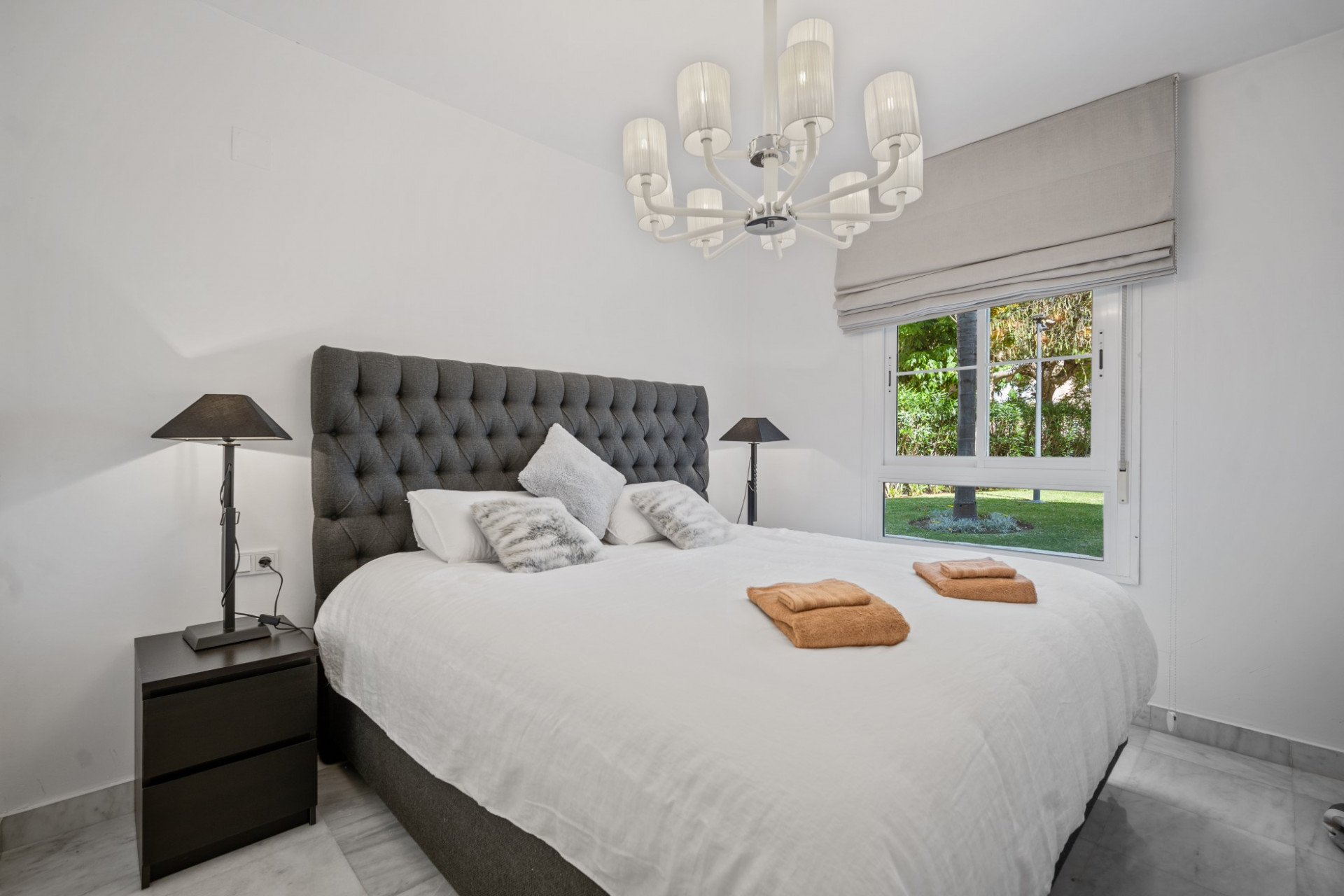 Ground Floor Apartment en Las Adelfas, San Pedro de Alcantara - Image 28