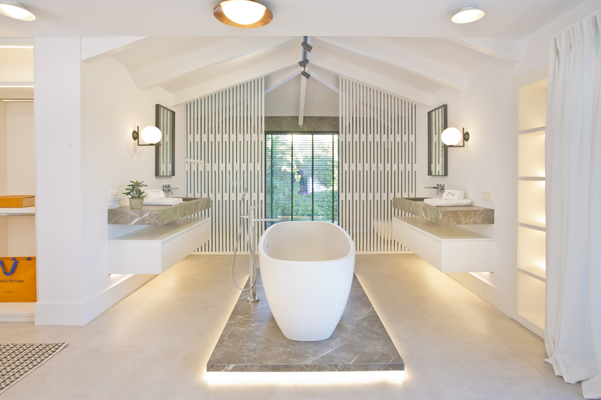 Villa in Nueva Andalucia, Marbella - Image 25