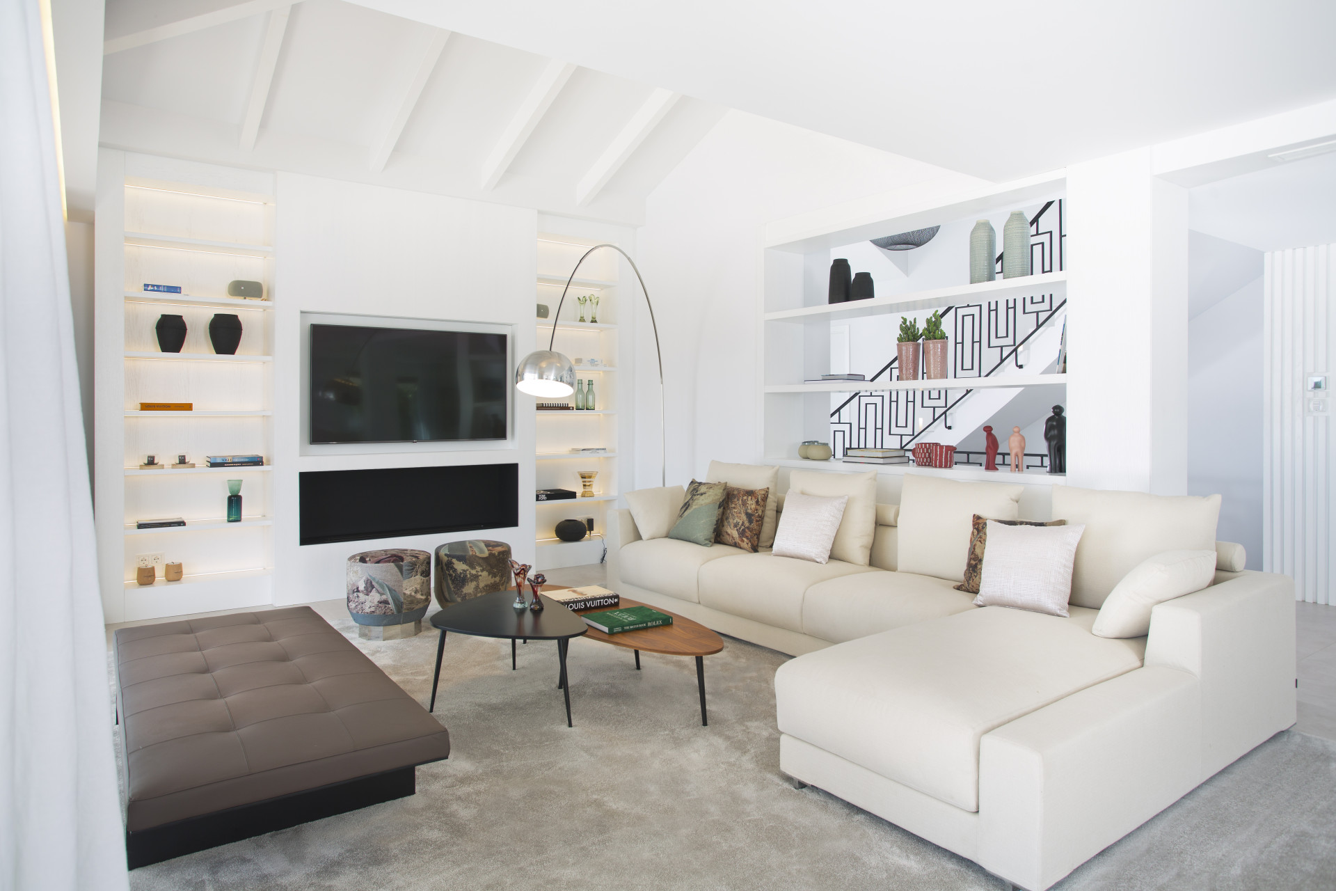 Villa in Nueva Andalucia, Marbella - Image 4