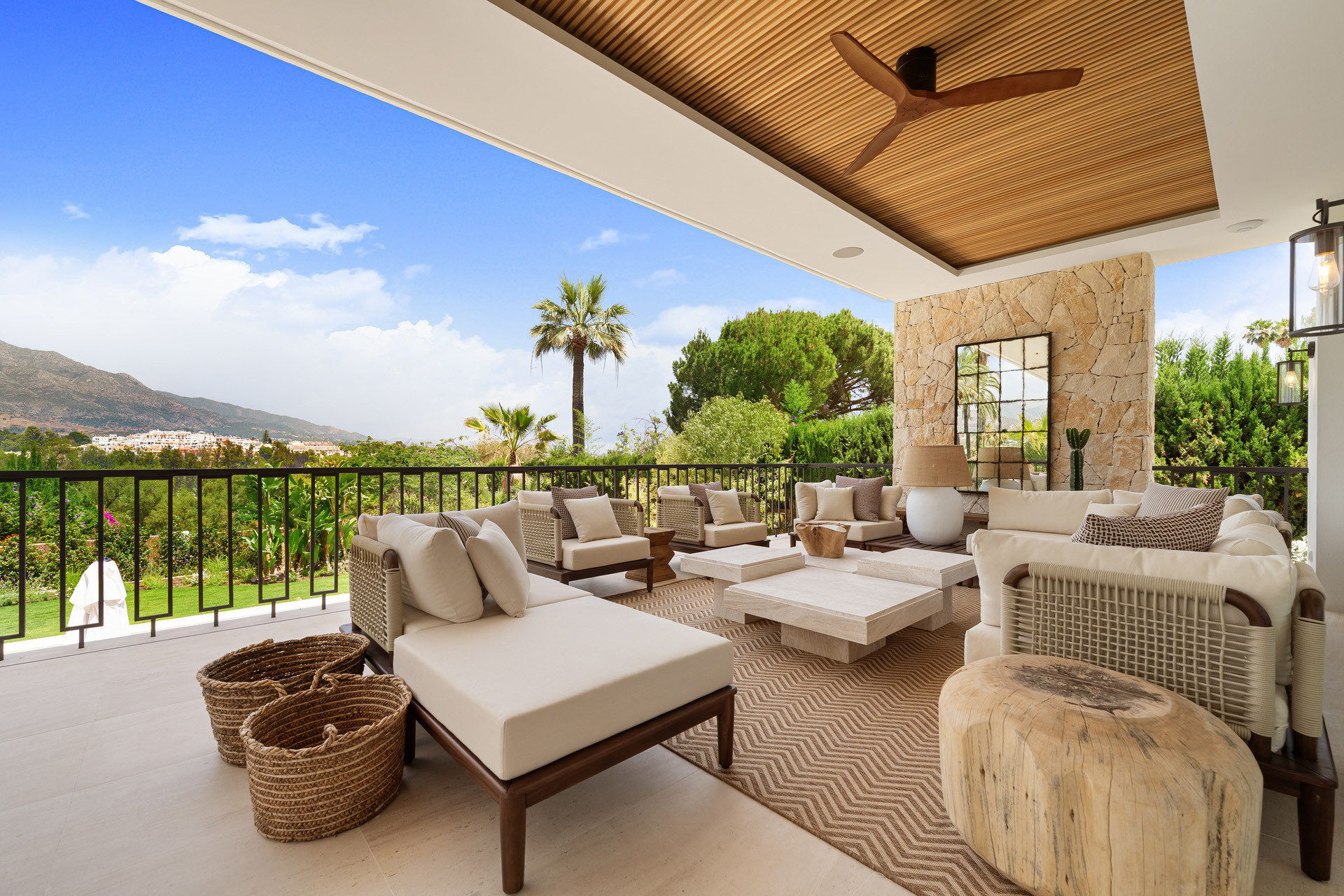 Villa in Nueva Andalucia, Marbella - Image 10