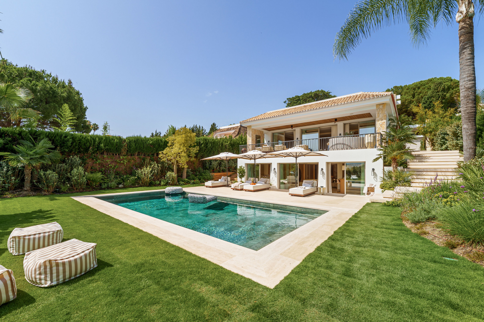Villa in Nueva Andalucia, Marbella - Image 2