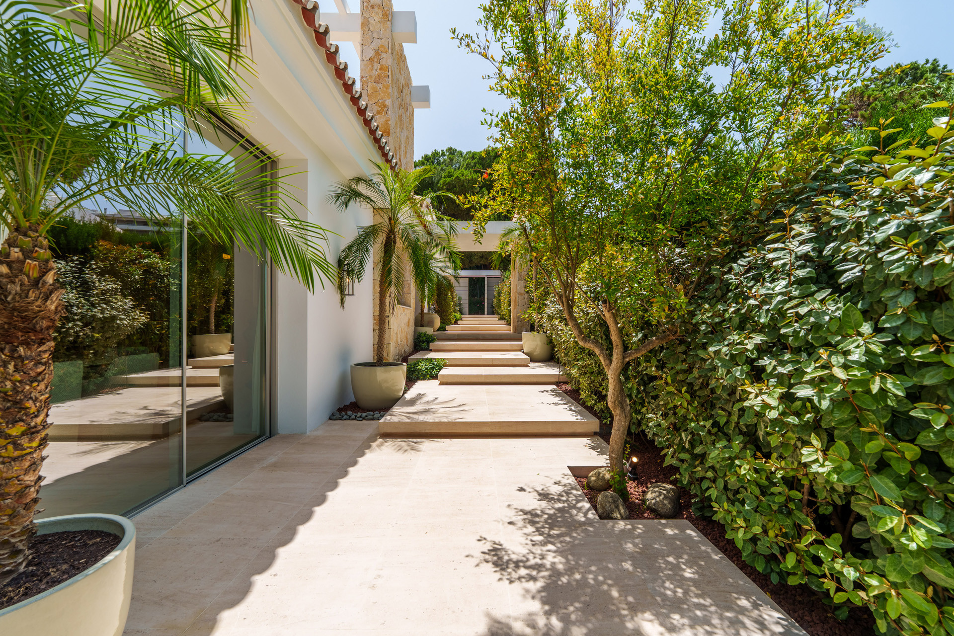 Villa in Nueva Andalucia, Marbella - Image 17